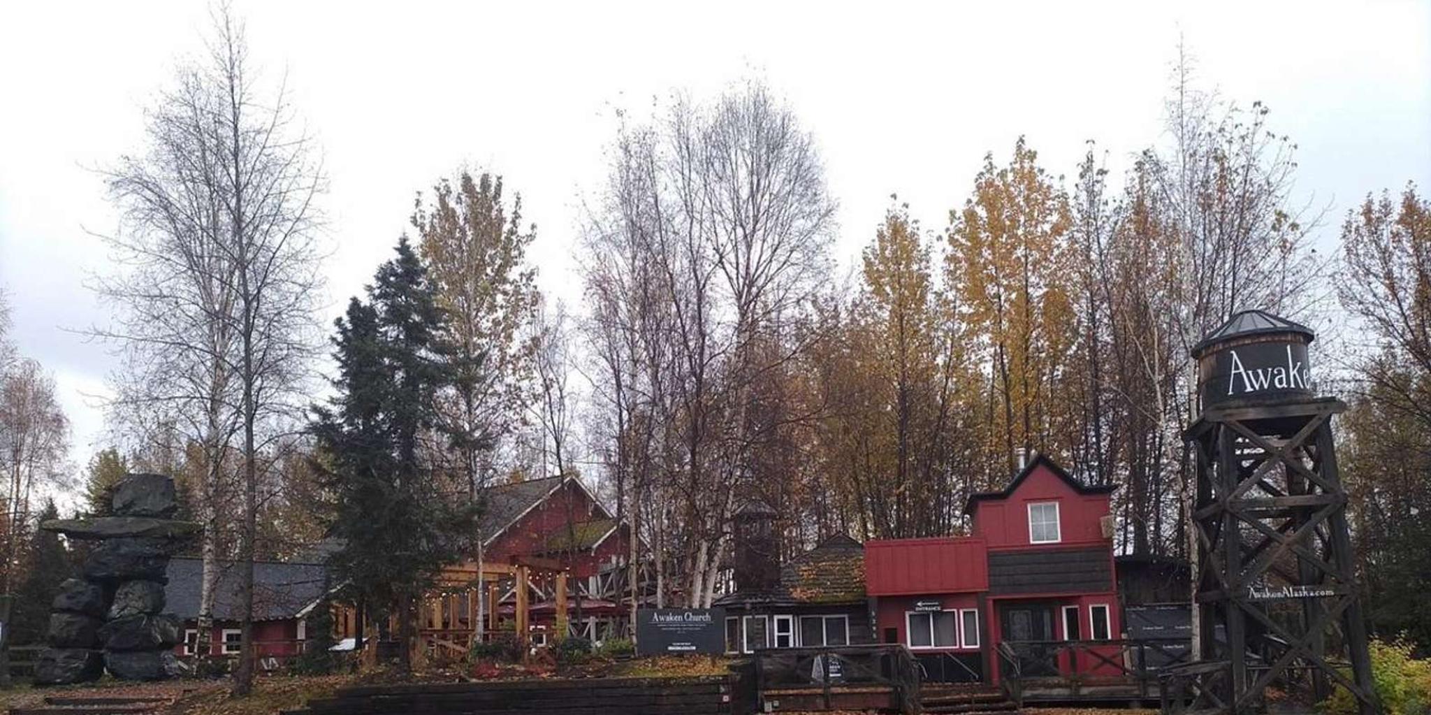 Anchorage City Tour with Smoked Salmon & Reindeer Sausage - Image 5