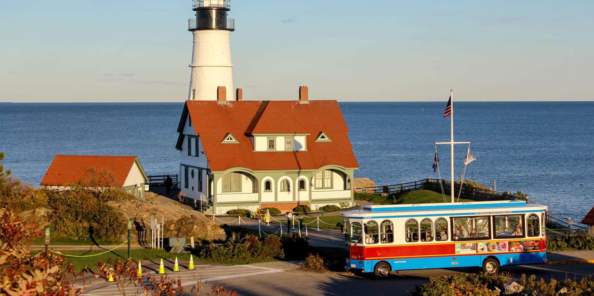 Portland City Trolley Tour with Lighthouse Stop