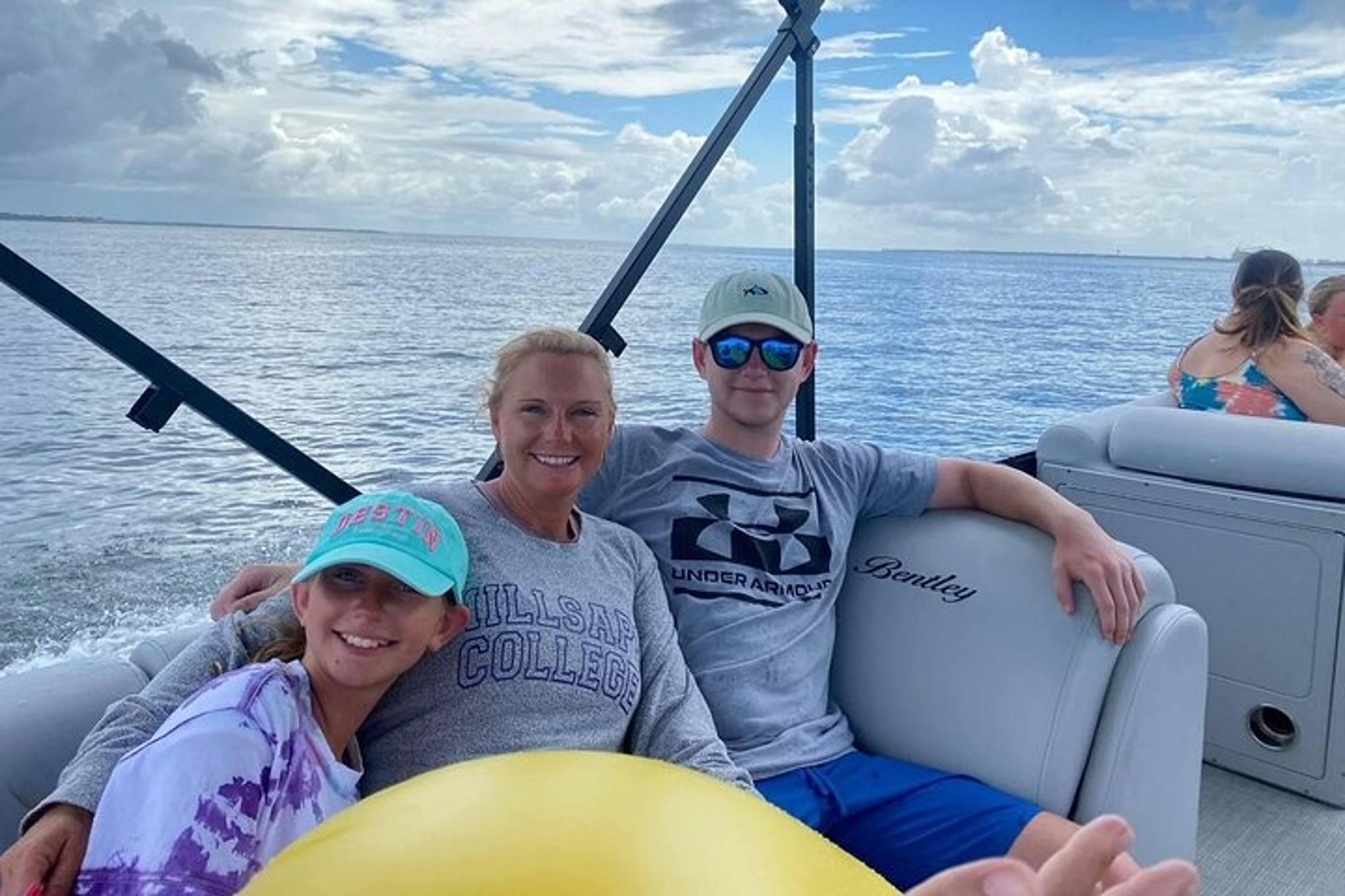 Fort Walton Beach Pontoon Boat Rental
