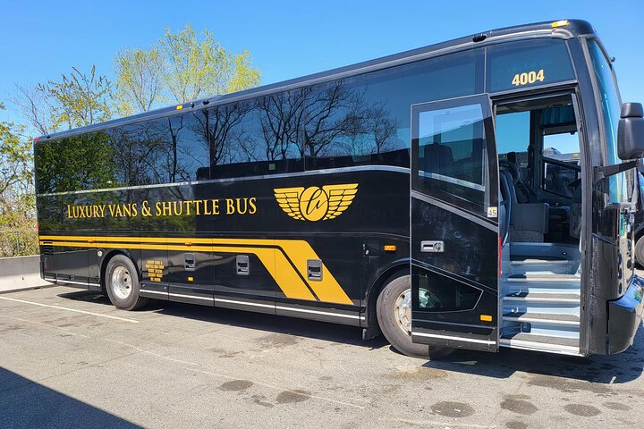 New York City Airport Arrival Transfer by Mini Coach - Image 1