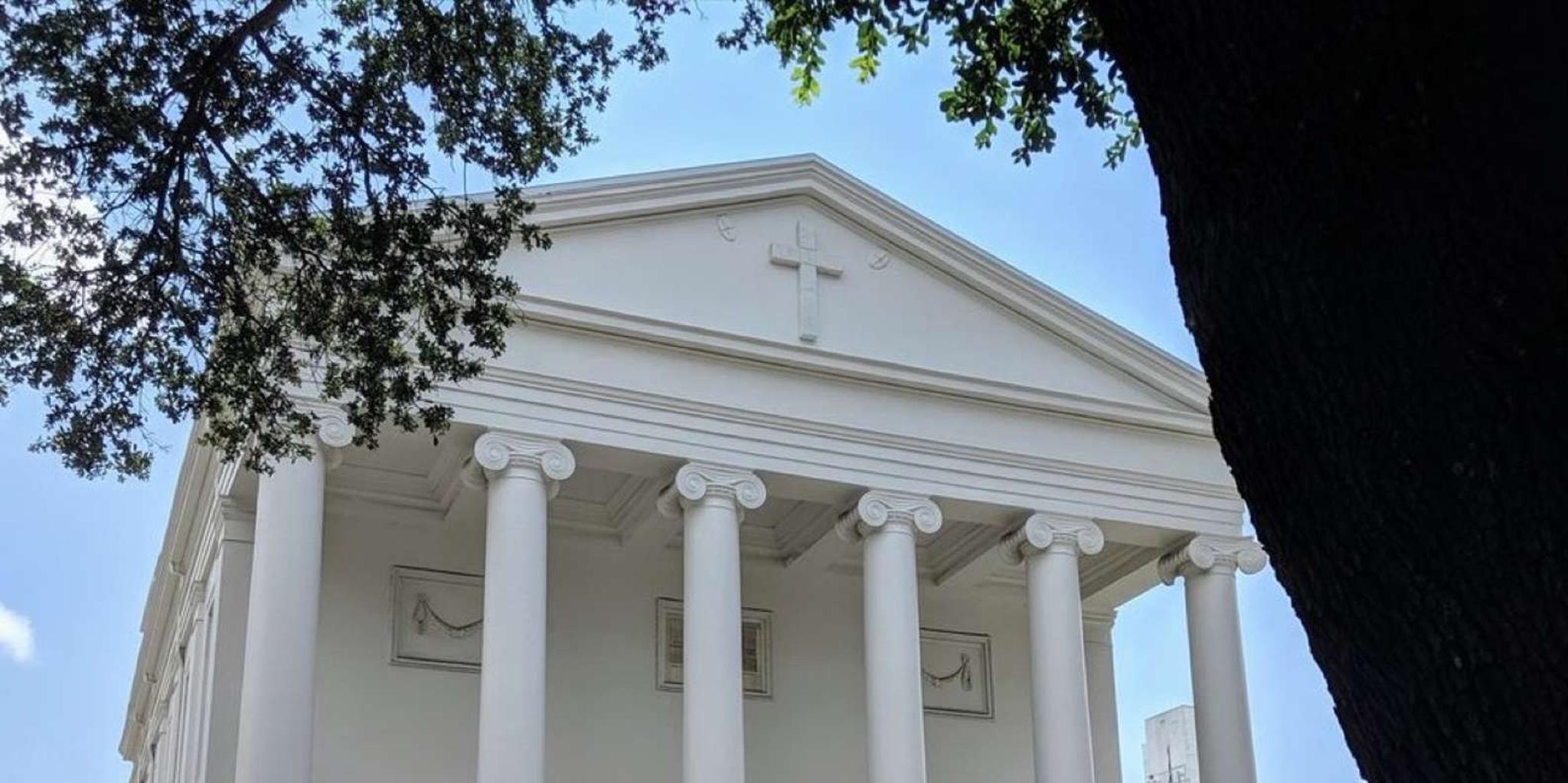 Savannah Private Tour of Historic Districts and Bonaventure