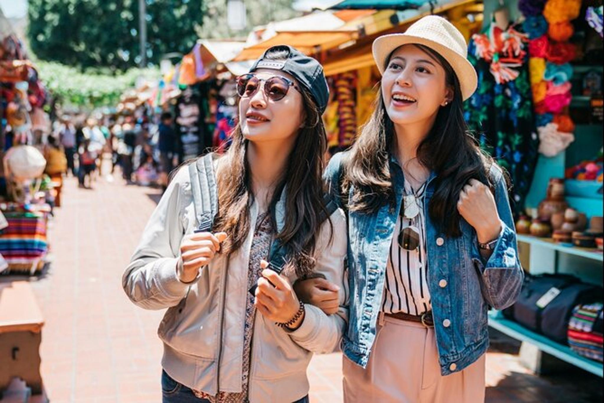 Los Angeles Warner Bros. Studio Tour & Hop-On Hop-Off - Image 2