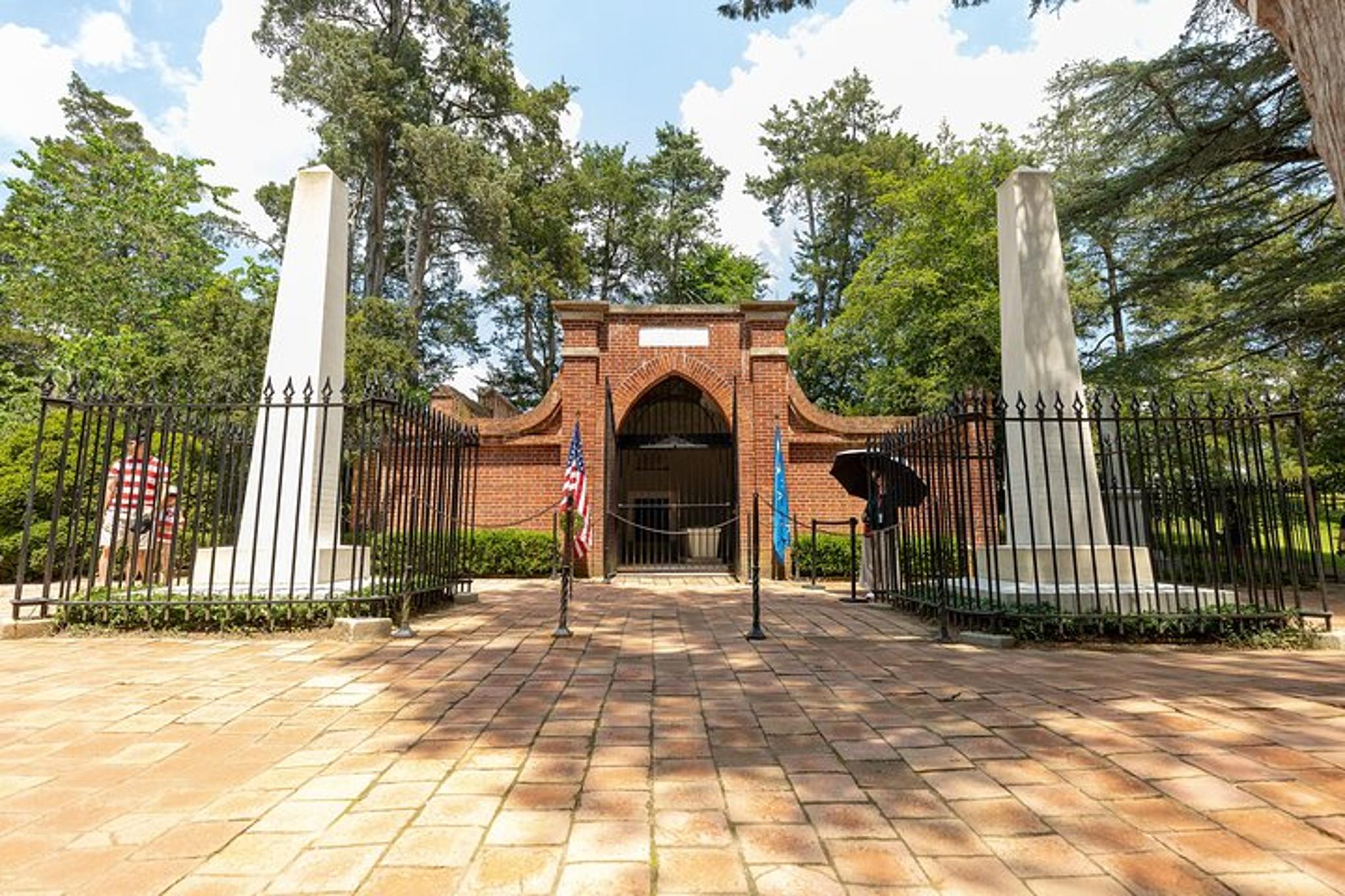Mount Vernon Gardens & Grounds Admission - Image 6