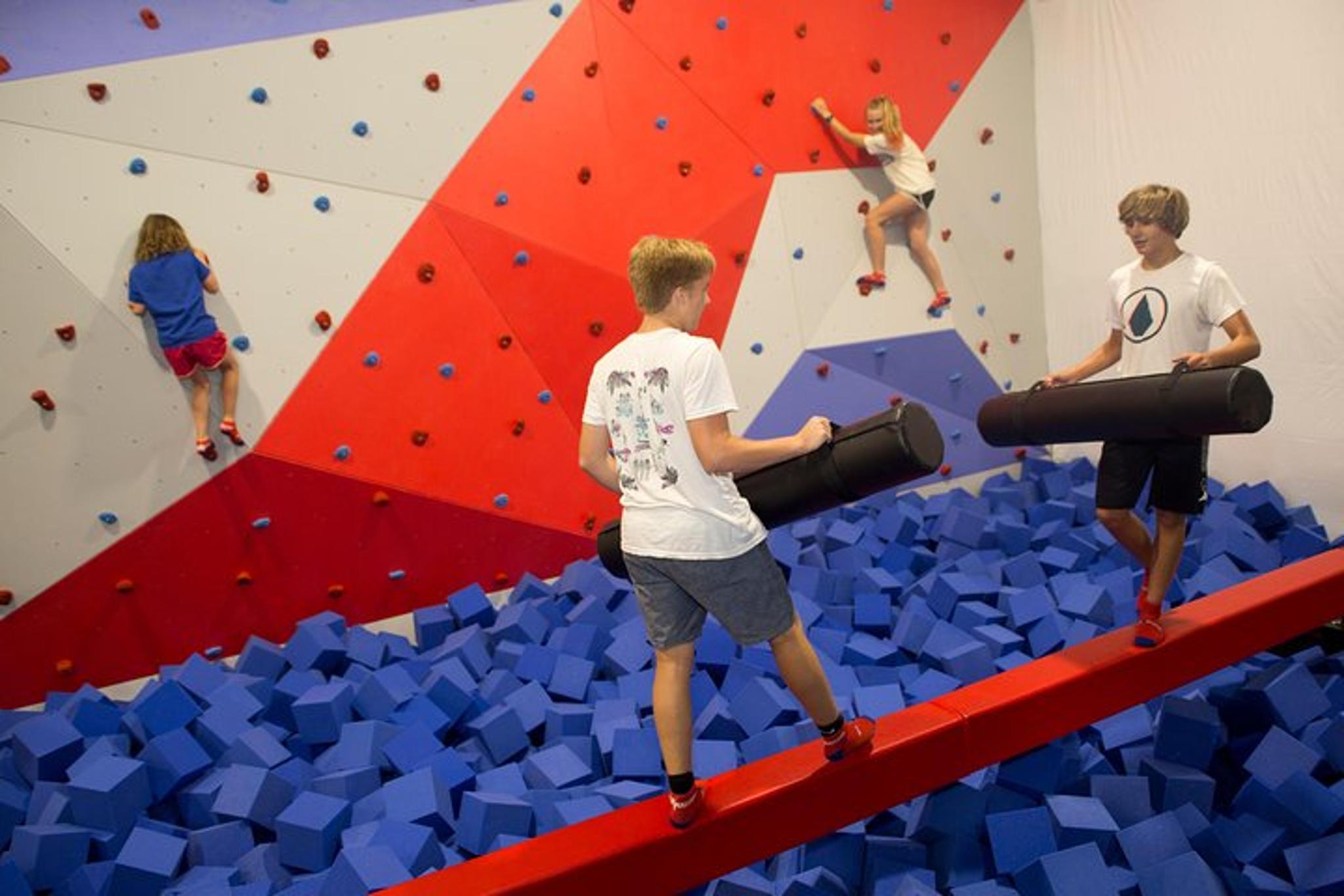 Outer Banks Trampoline and Axe Throwing Park 1 hr - Image 2