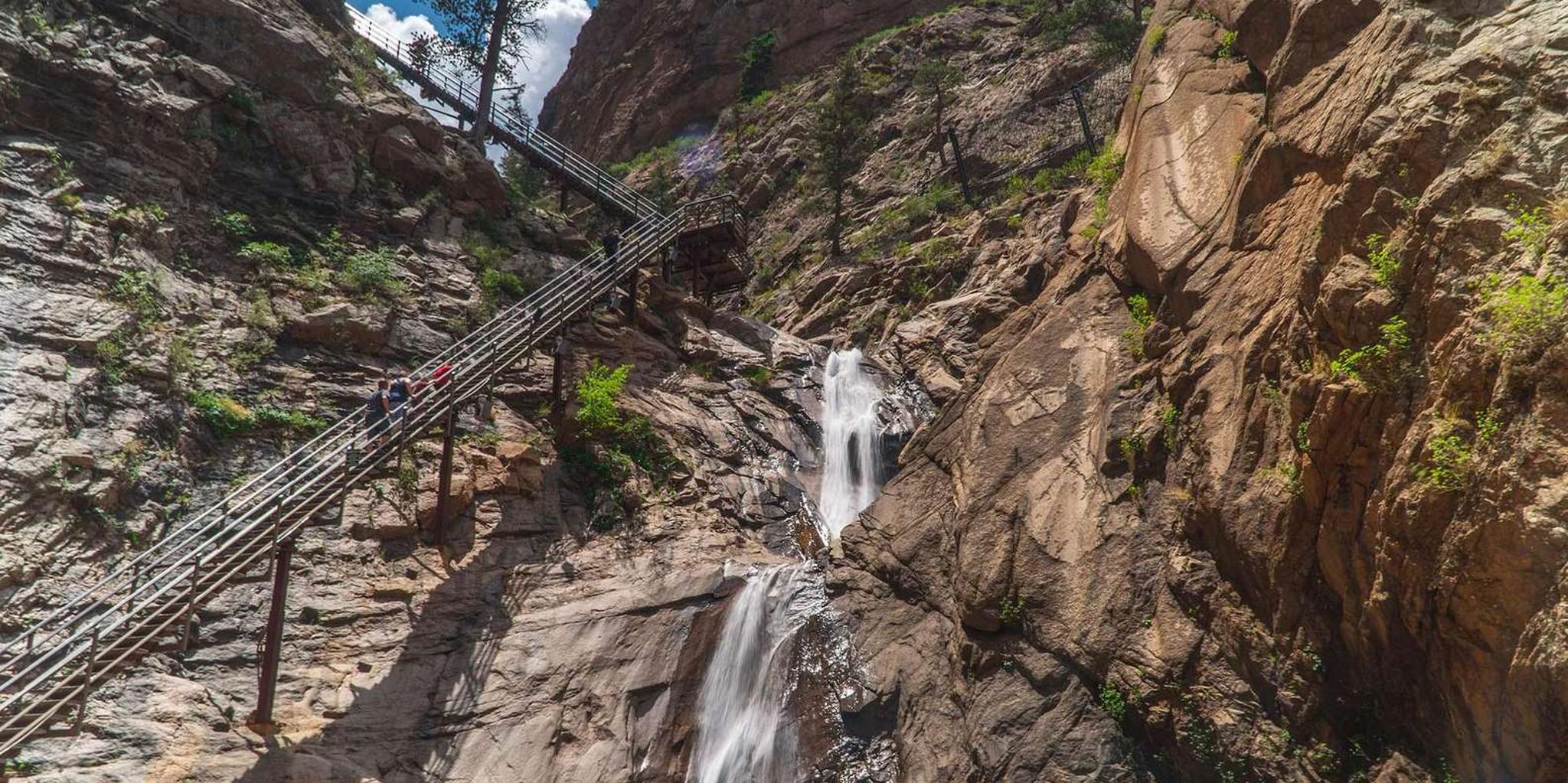 Denver Garden of the Gods & Seven Falls Tour - Image 5