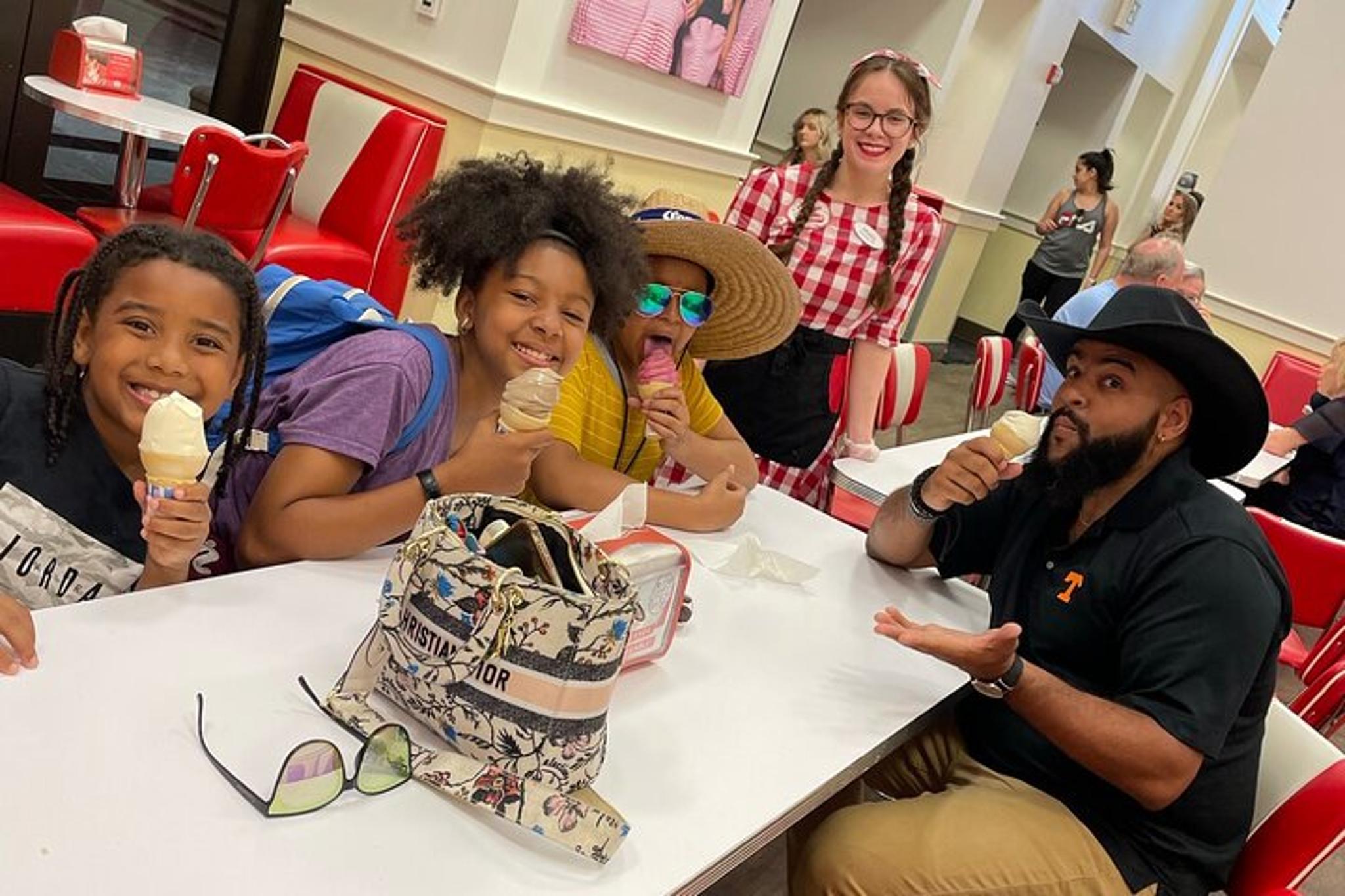 Knoxville Hidden Tour with Ice Cream and Coffee - Image 4