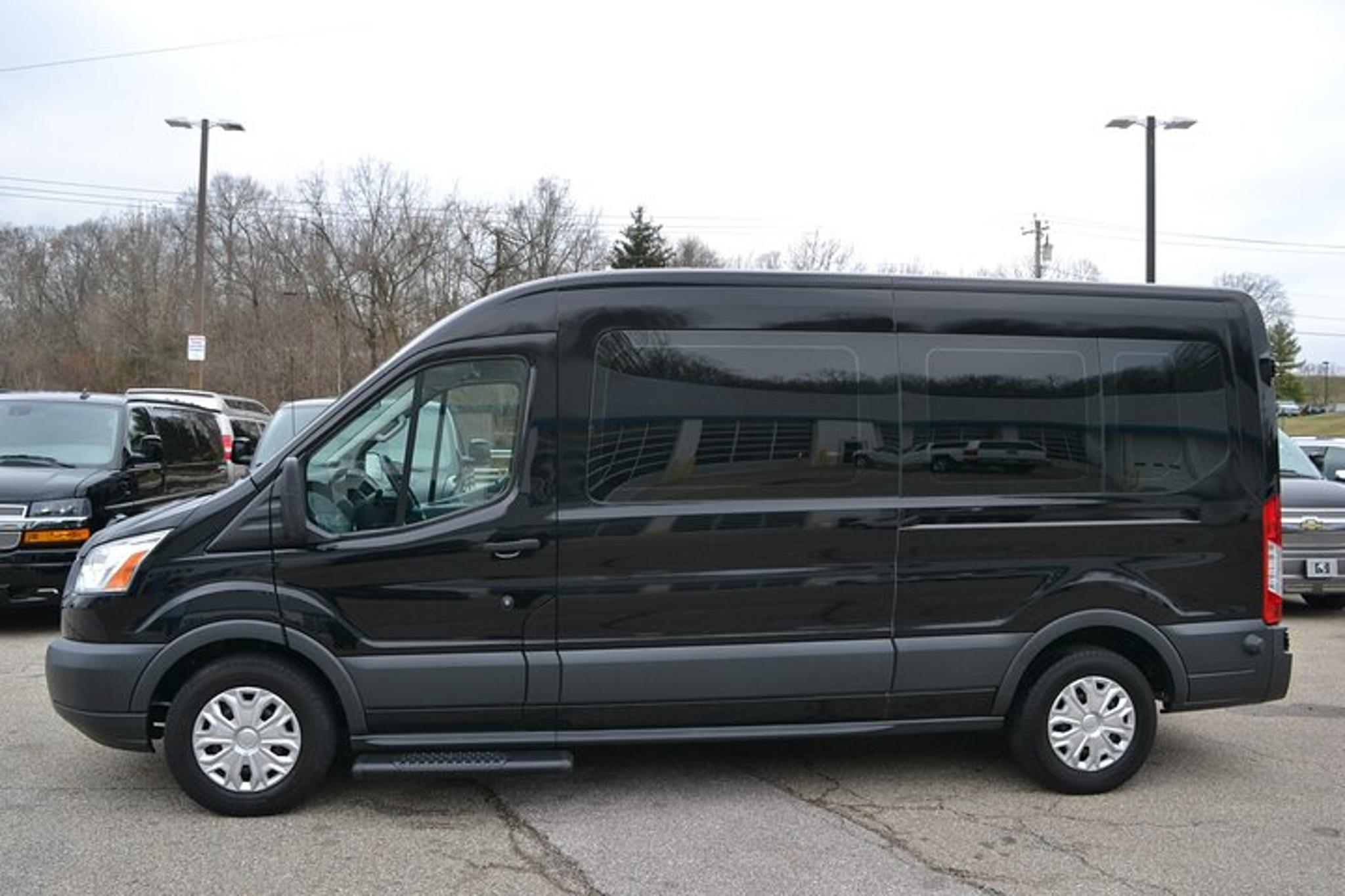 Las Vegas Airport Private Transfer by Ford Transit - Image 4