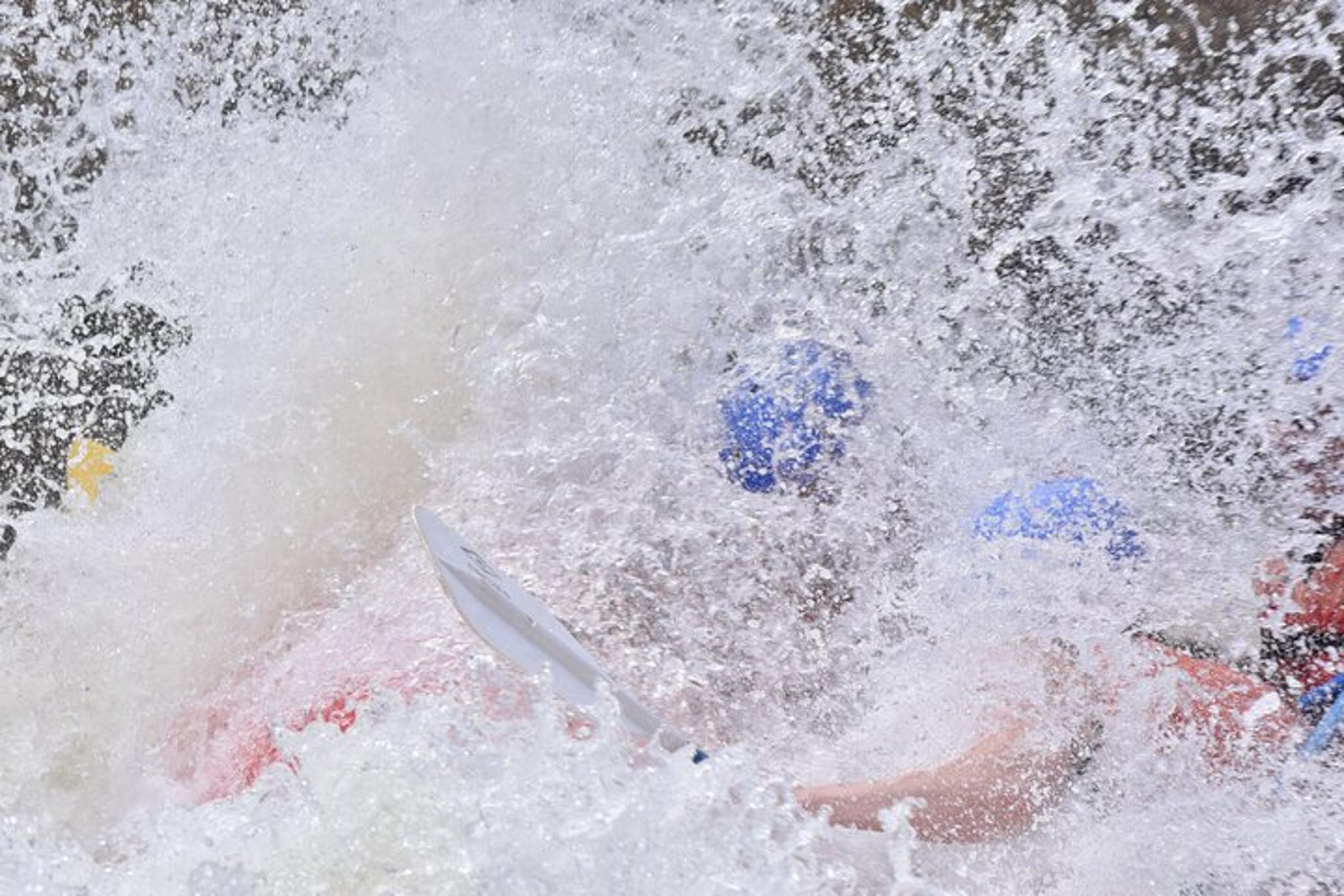 Royal Gorge Whitewater Rafting Full Day Trip - Image 6