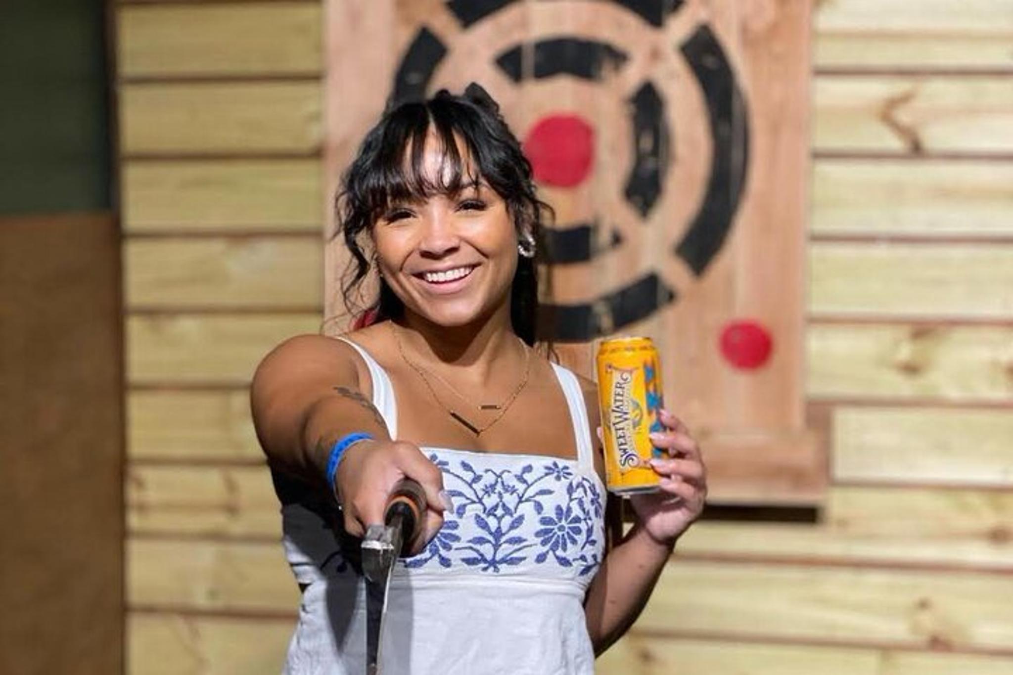Jacksonville Axe Throwing Experience - Image 2