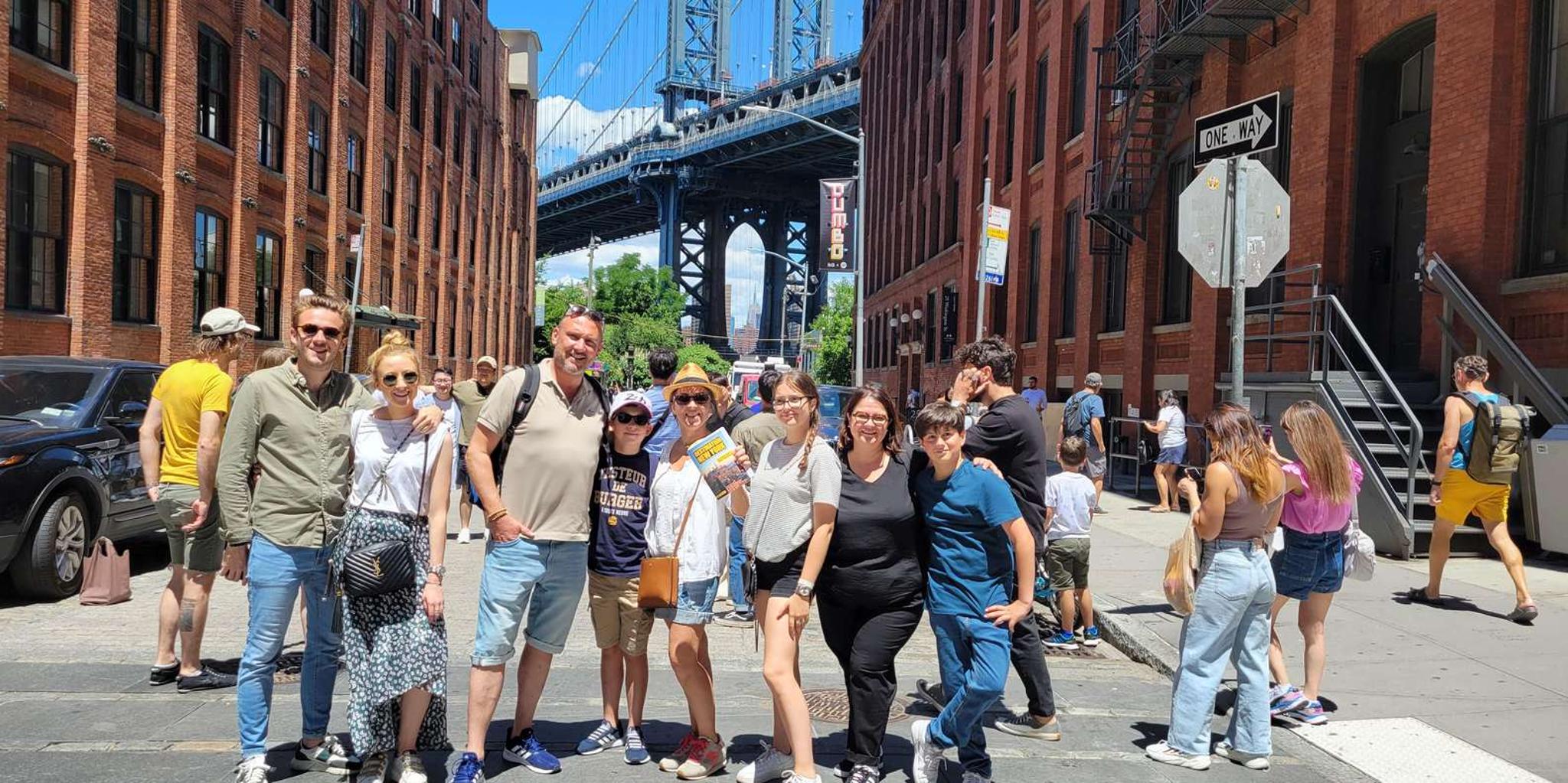 Brooklyn Williamsburg and DUMBO Tour - Image 3