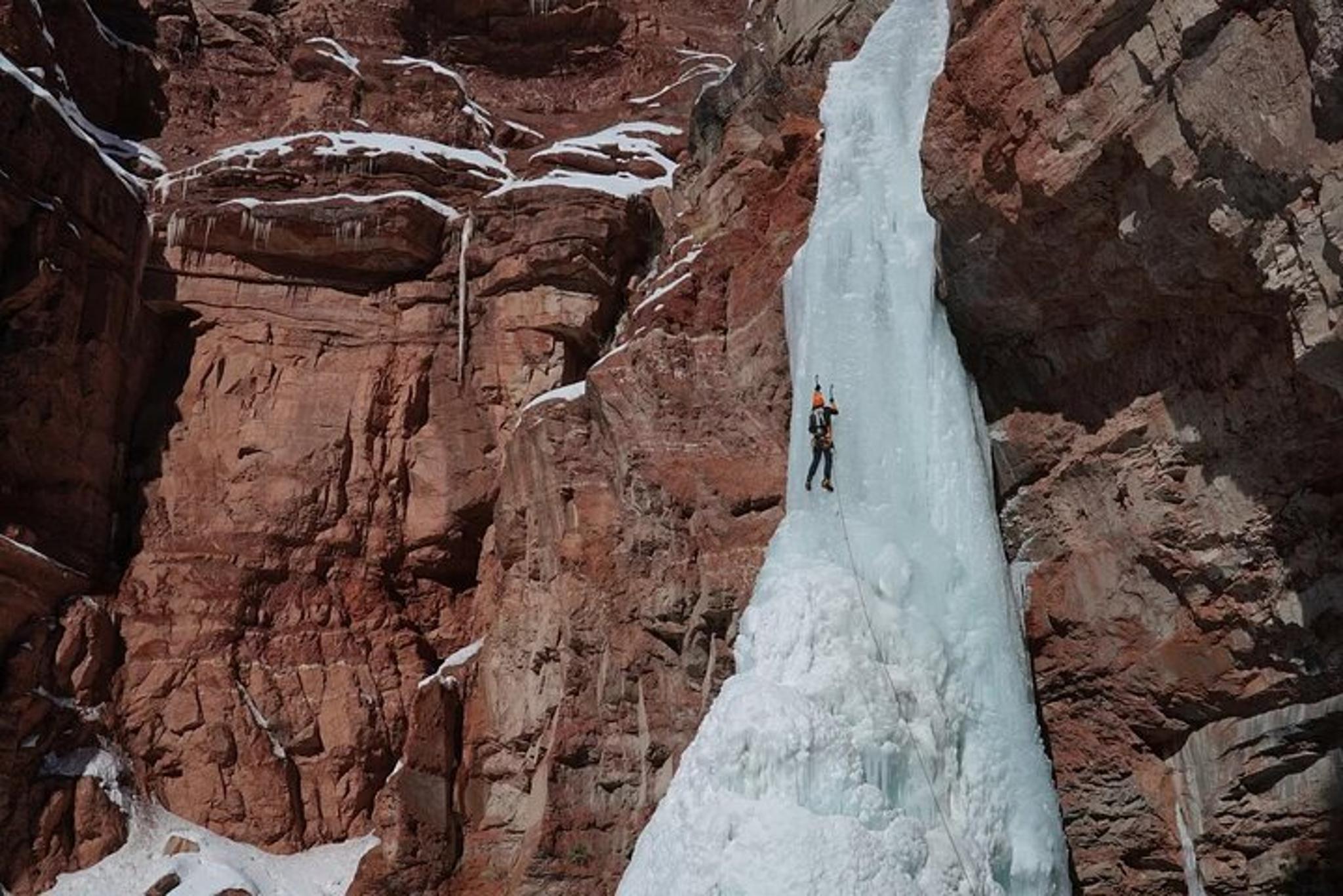 Ouray Ice Climbing Adventure - Image 5