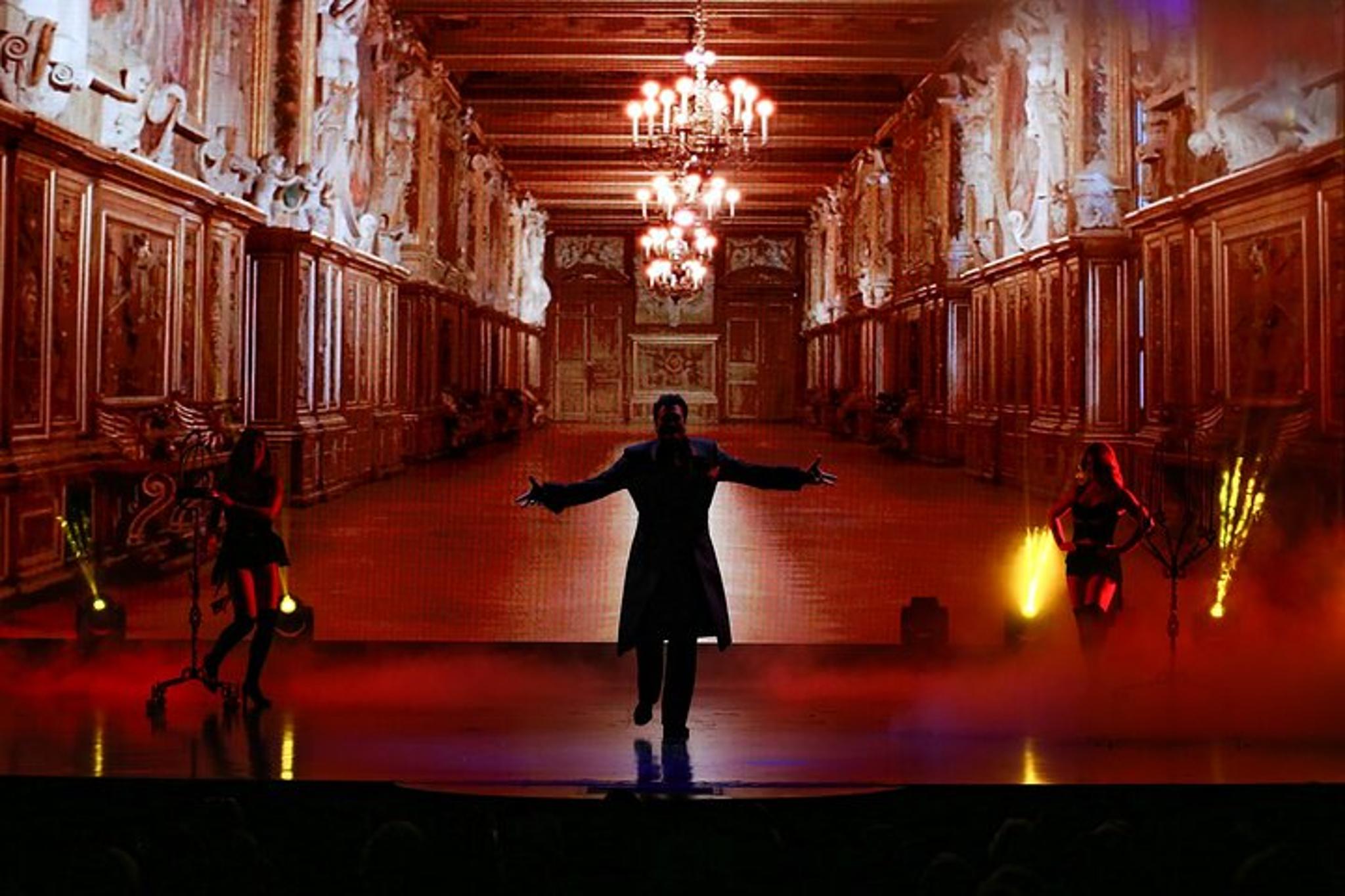 Branson Illusionist Show at Mansion of Dreams 2 hr - Image 5