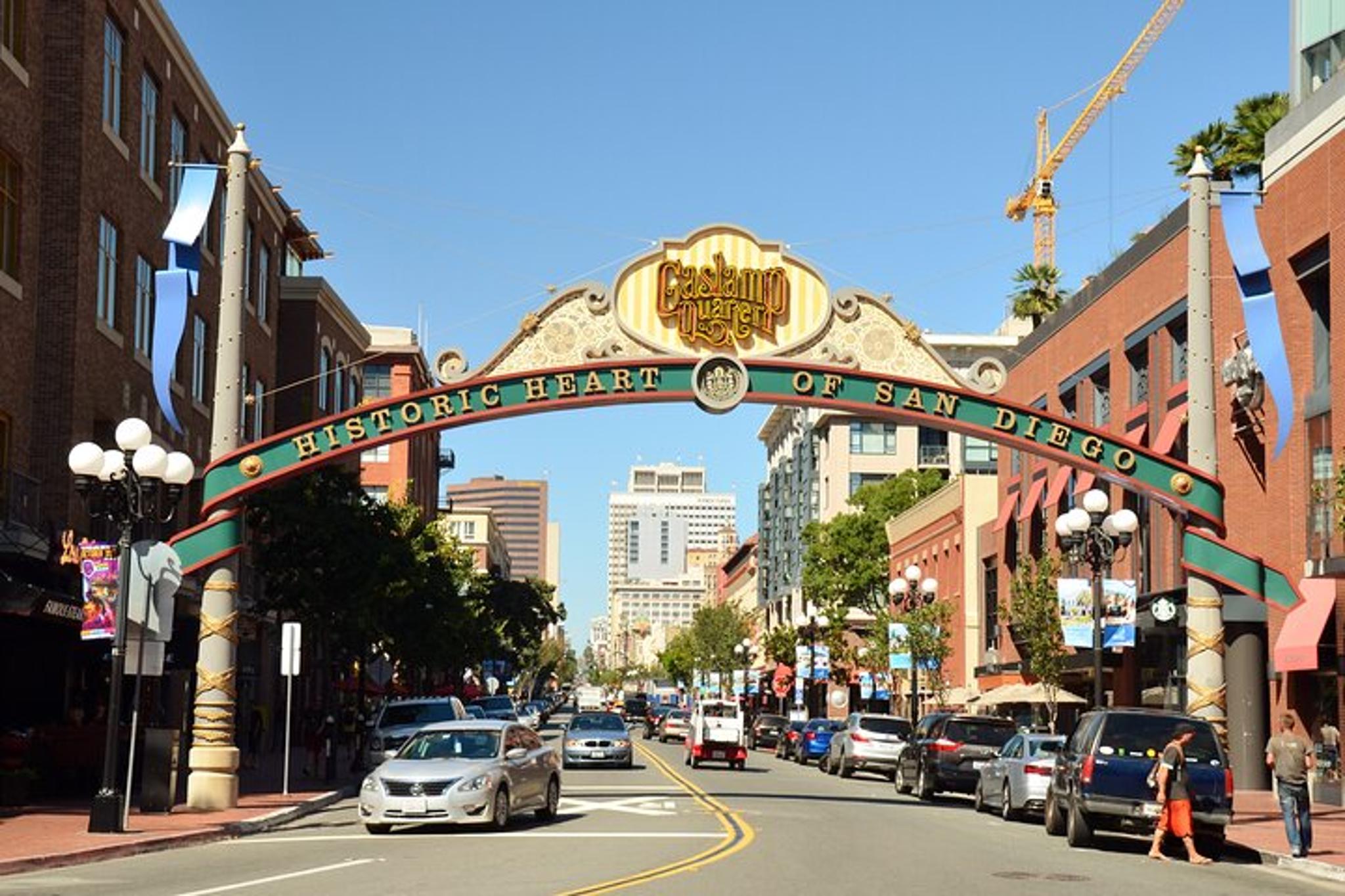 San Diego Walking Tour: Little Italy & Gaslamp Quarter - Image 4