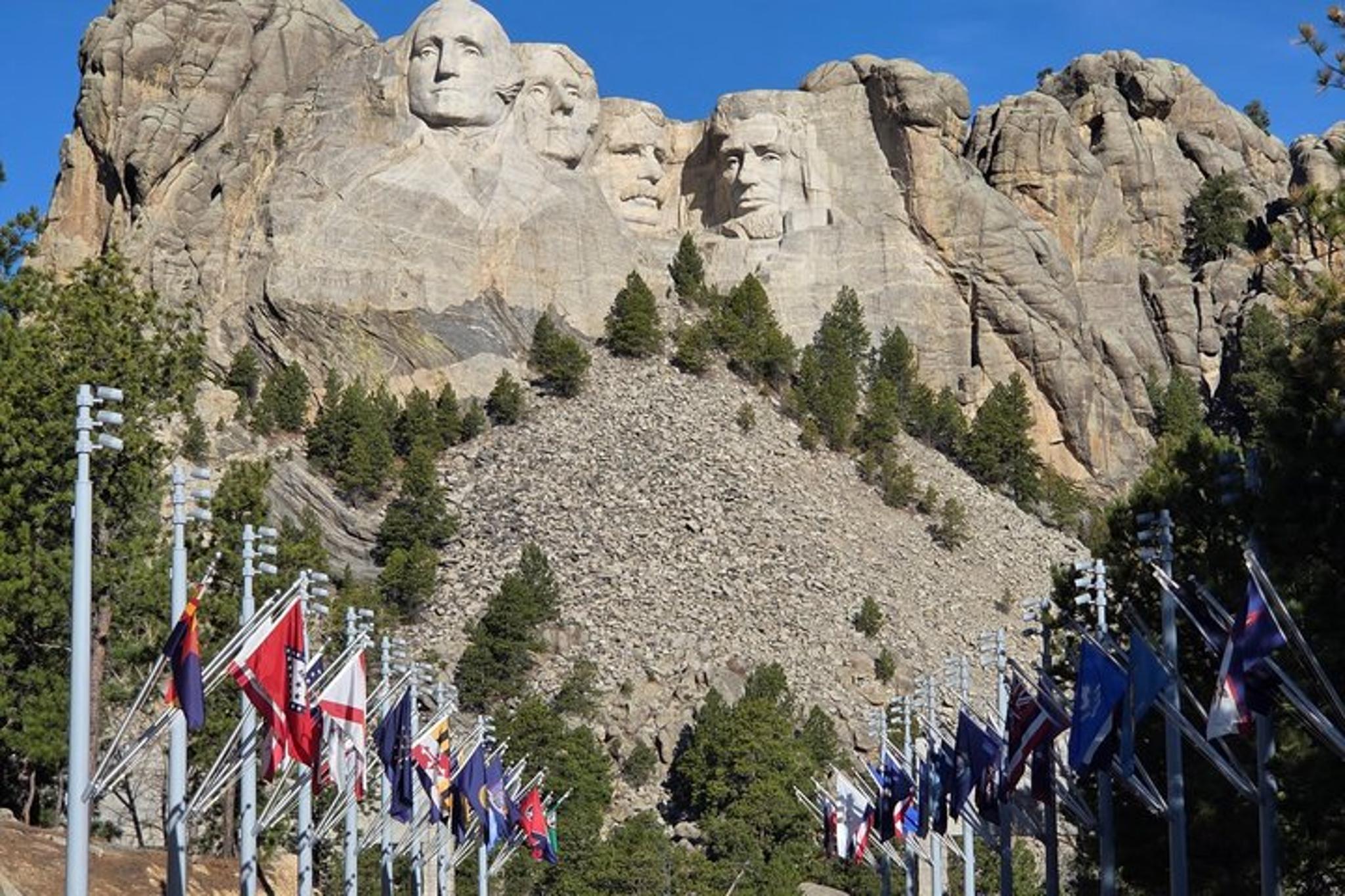 Rapid City Mount Rushmore Memorial Tour - Image 3