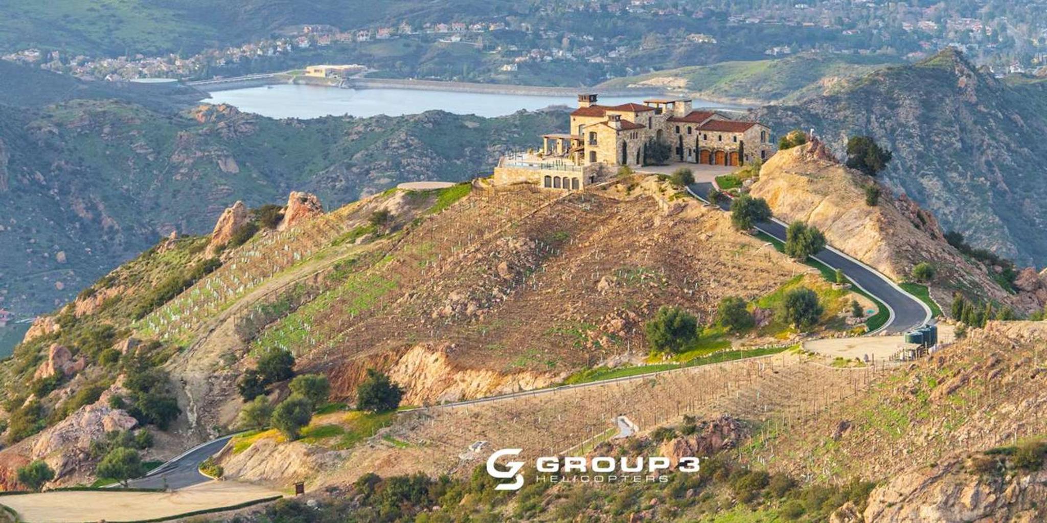 Malibu Helicopter Tour of Coast and Mountains 50 Min - Image 3