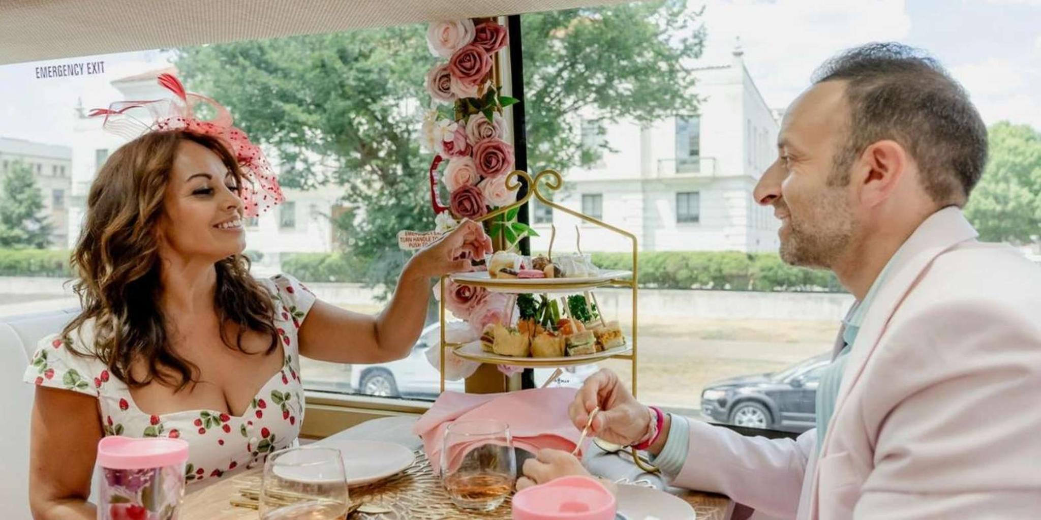 Washington, D.C. Tea Bus Tour with Landmarks - Image 4