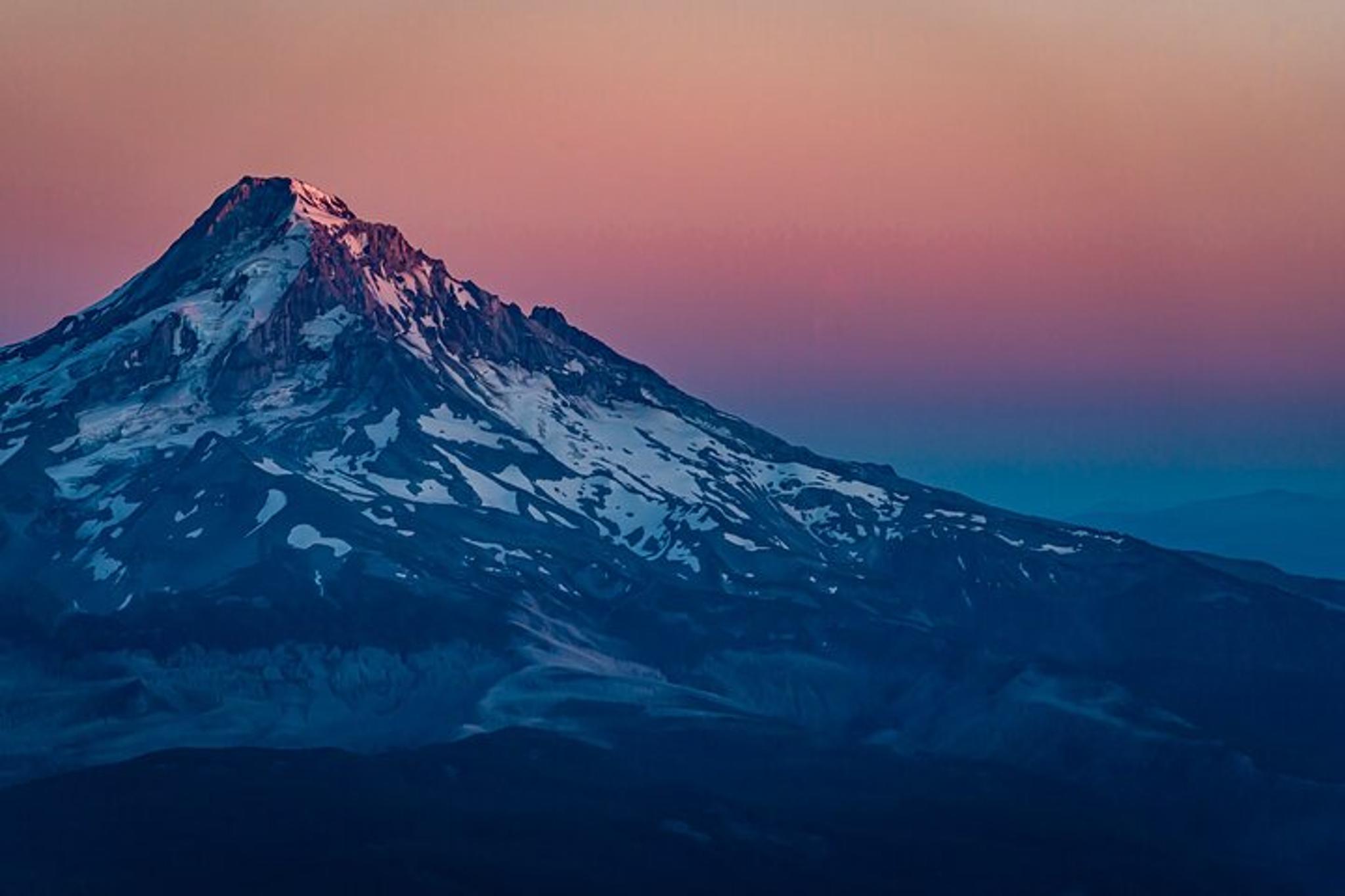Portland Volcano and Mountain Air Tour - Image 5