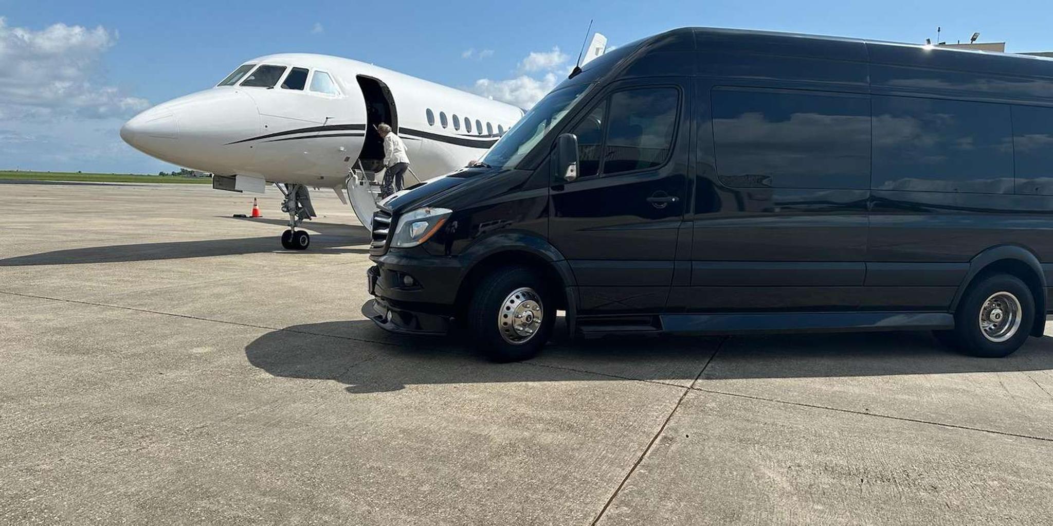 New Orleans Airport Transfer - Image 2