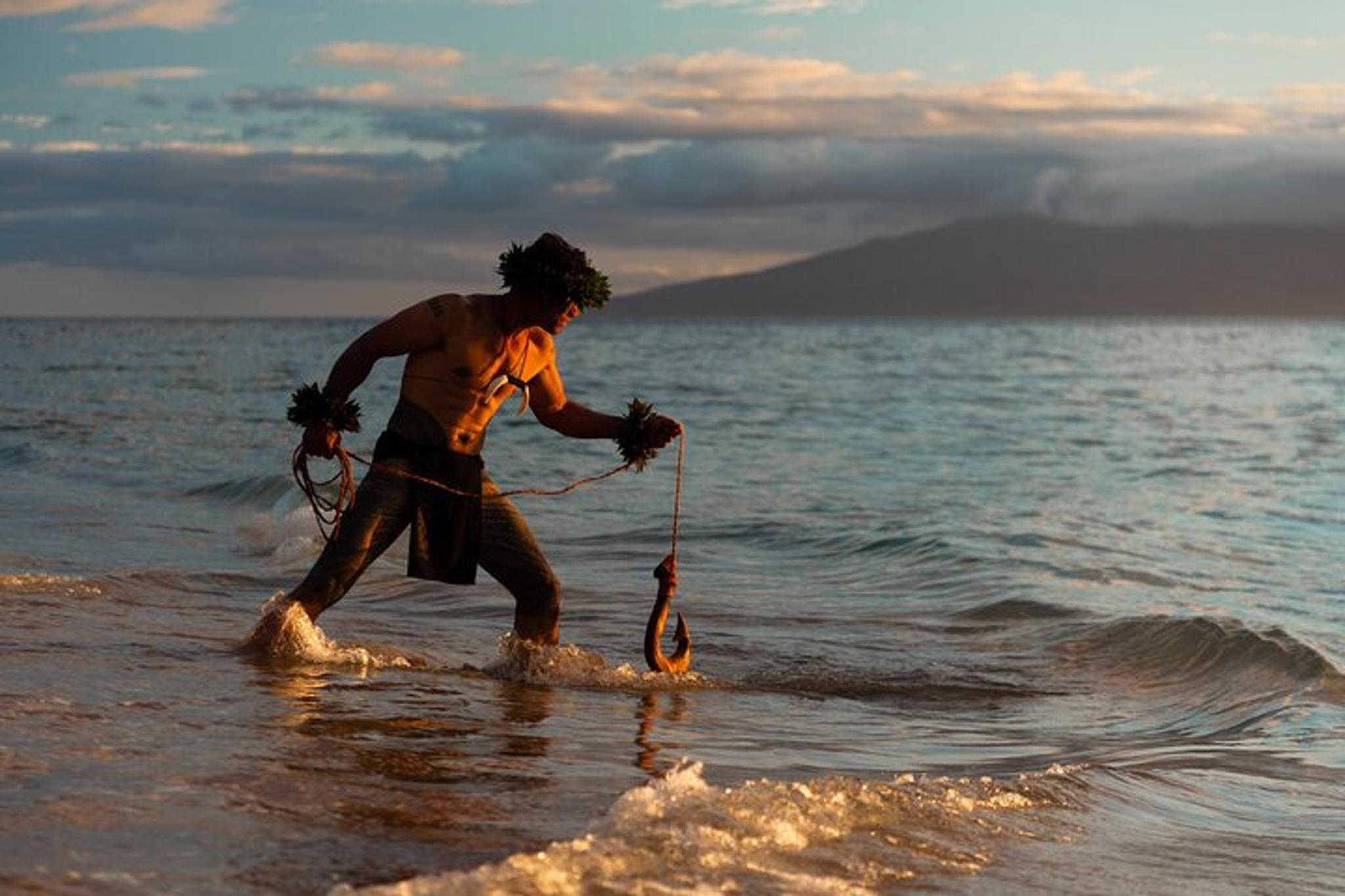 Maui Wailele Luau with Fire and Knife Performance - Image 2