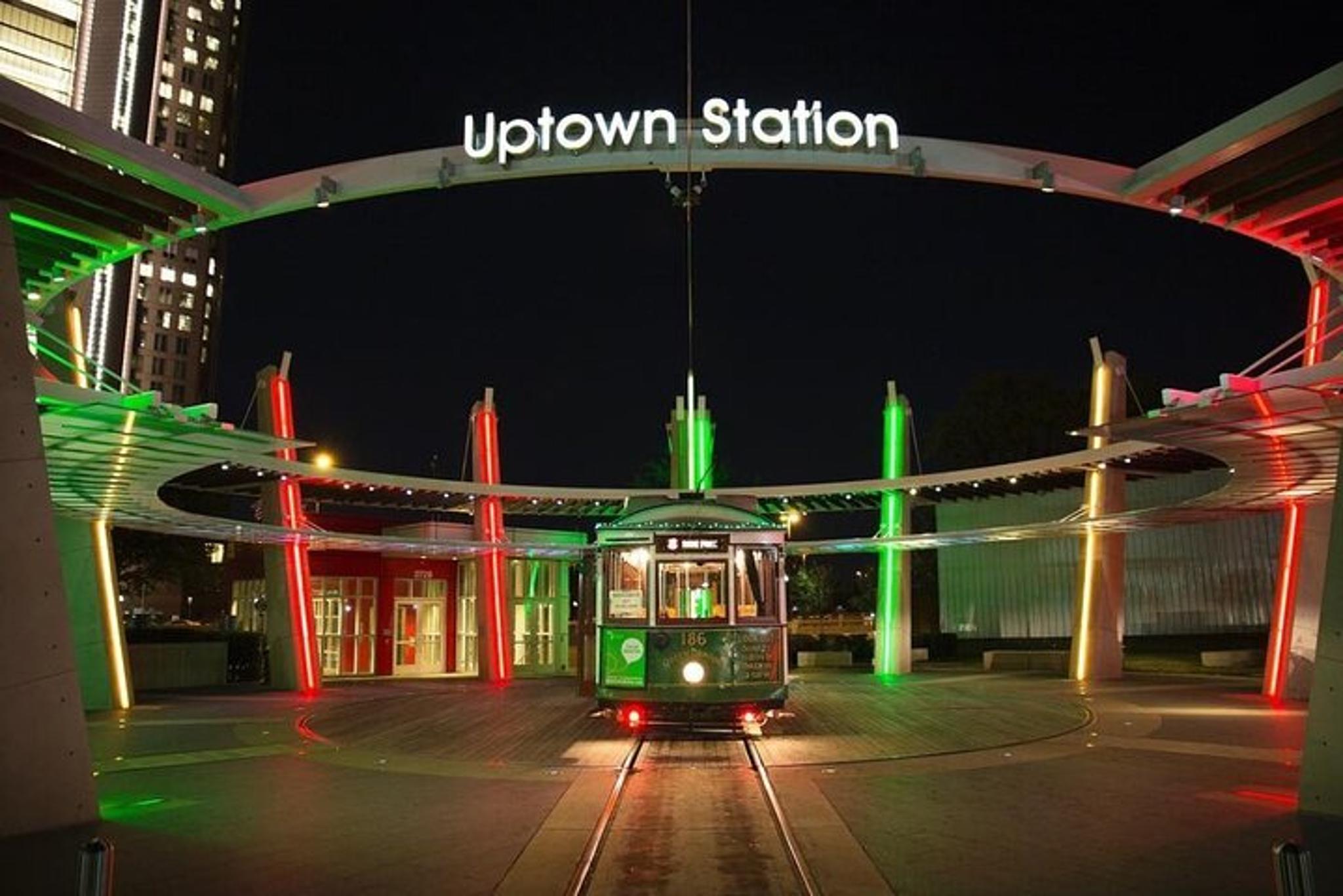 Dallas Holiday Dining Experience - Image 4