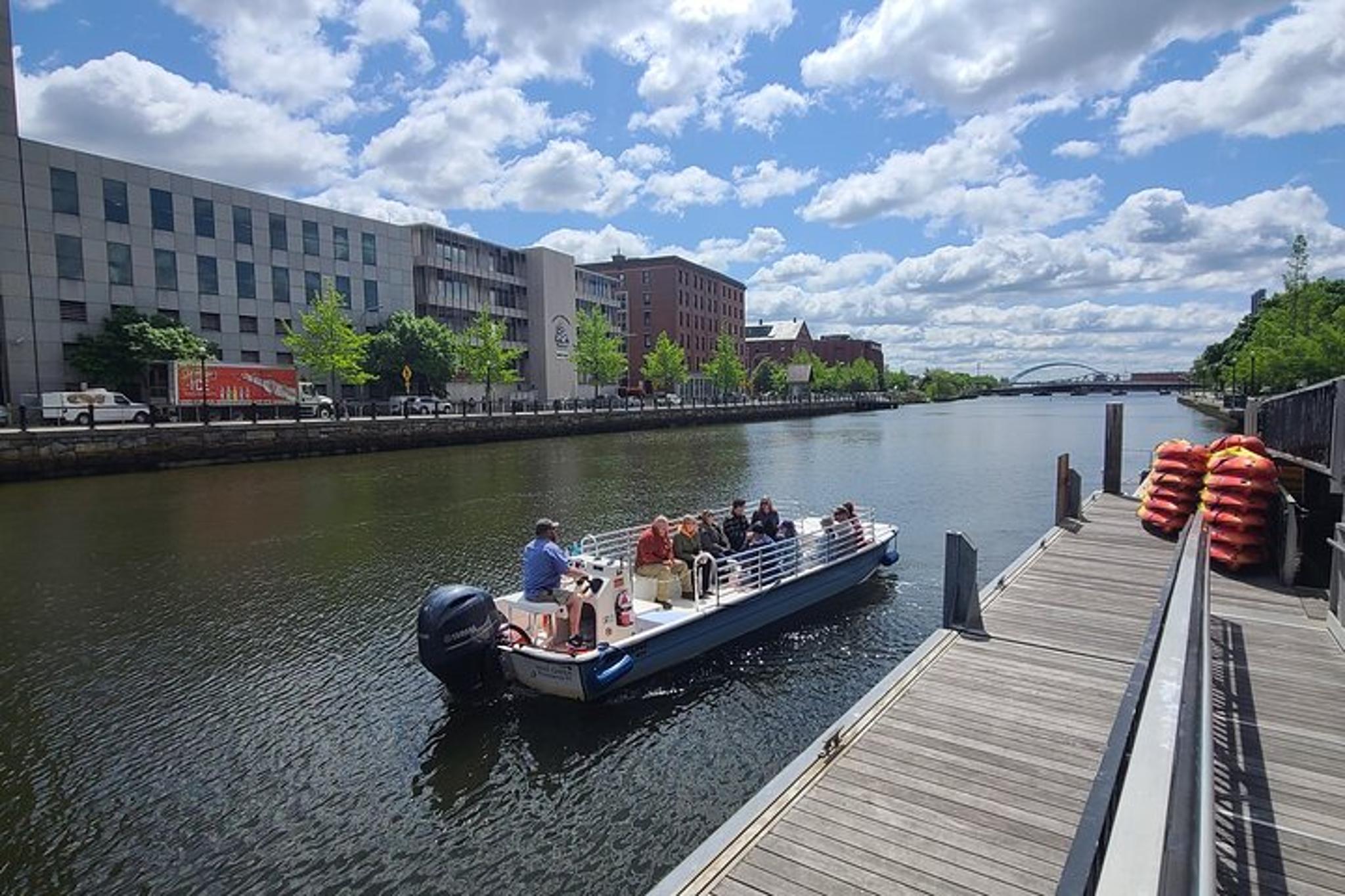 Providence Boat Tour - Image 4