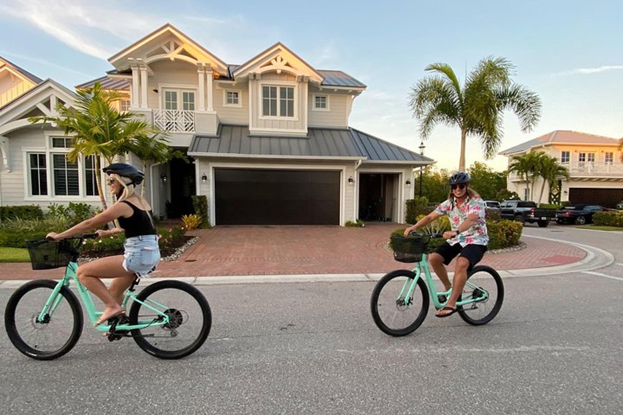 Naples Bike Tour Downtown