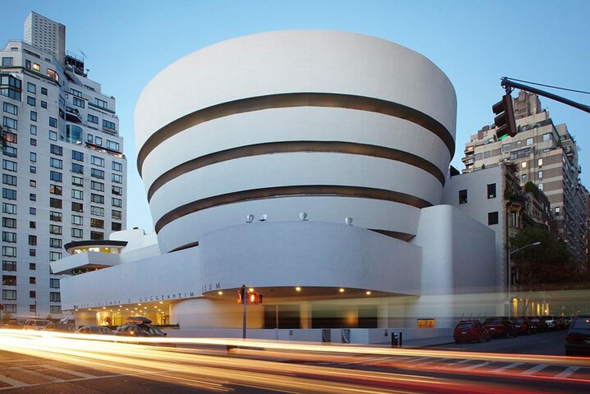 New York City Walking Tour & Guggenheim Visit