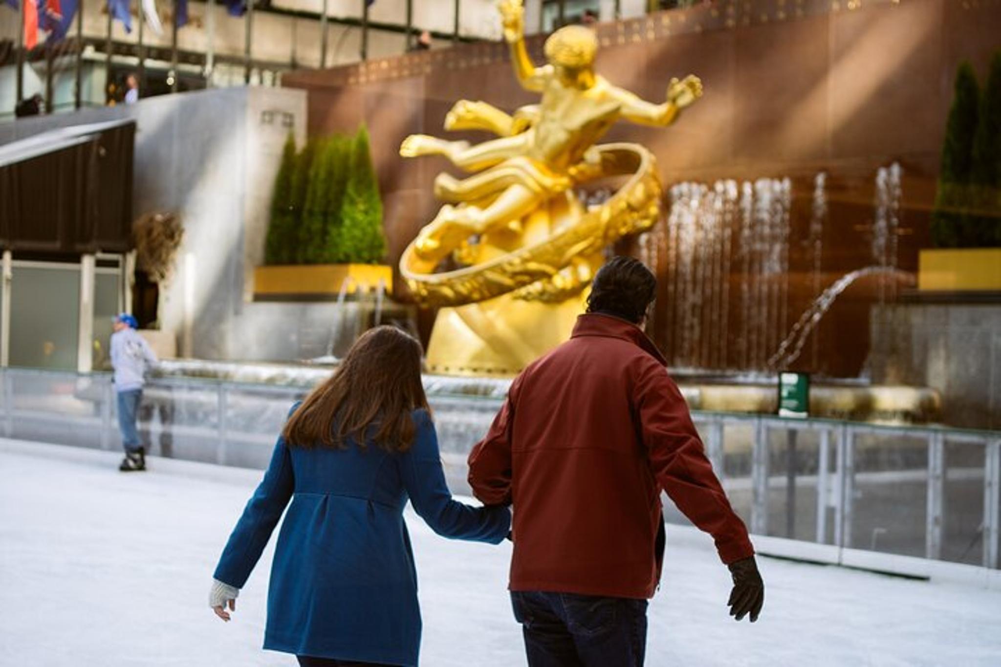 New York Ice Skating at Rockefeller Center - Image 5
