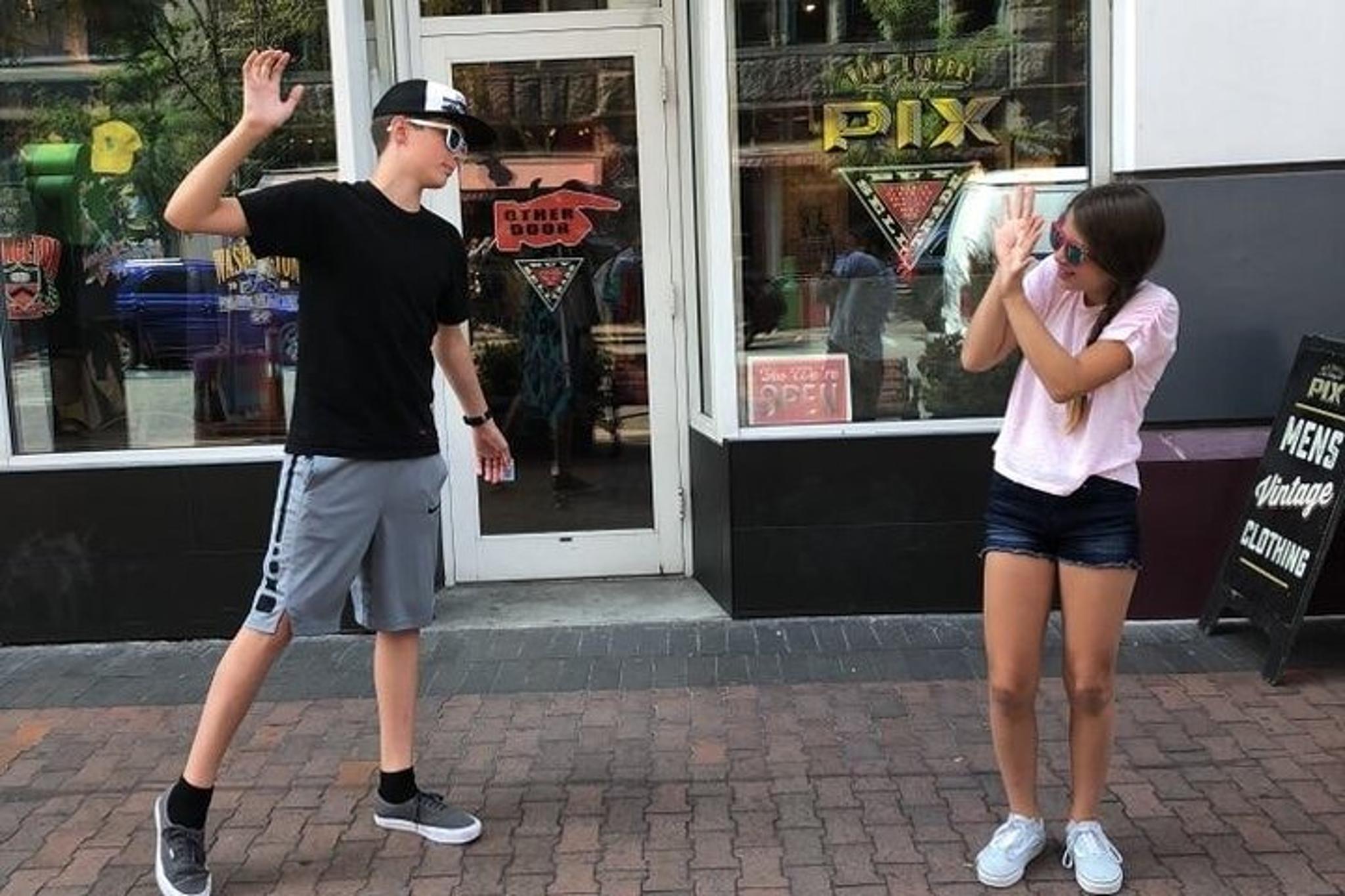 Santa Fe City Scavenger Hunt - Image 2