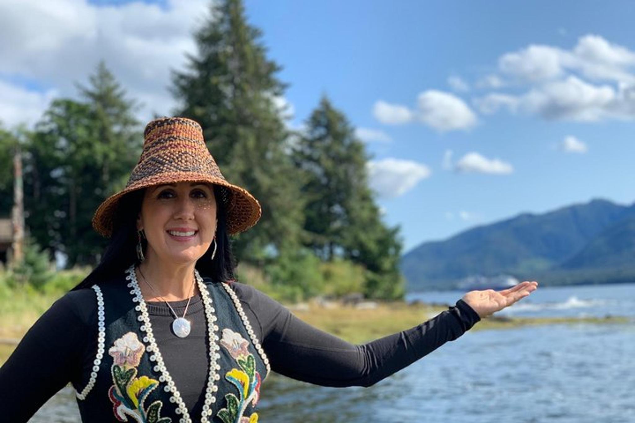 Ketchikan Tour for Up to 6 Passengers - Image 1