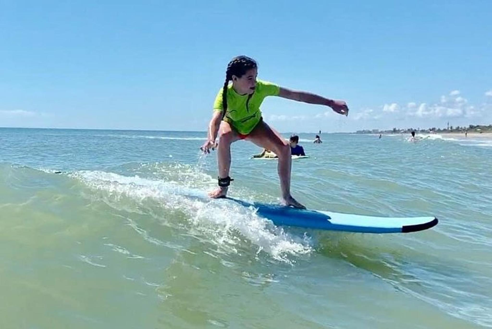 Cape Canaveral Surf Lesson with Instructor 1 hr - Image 4