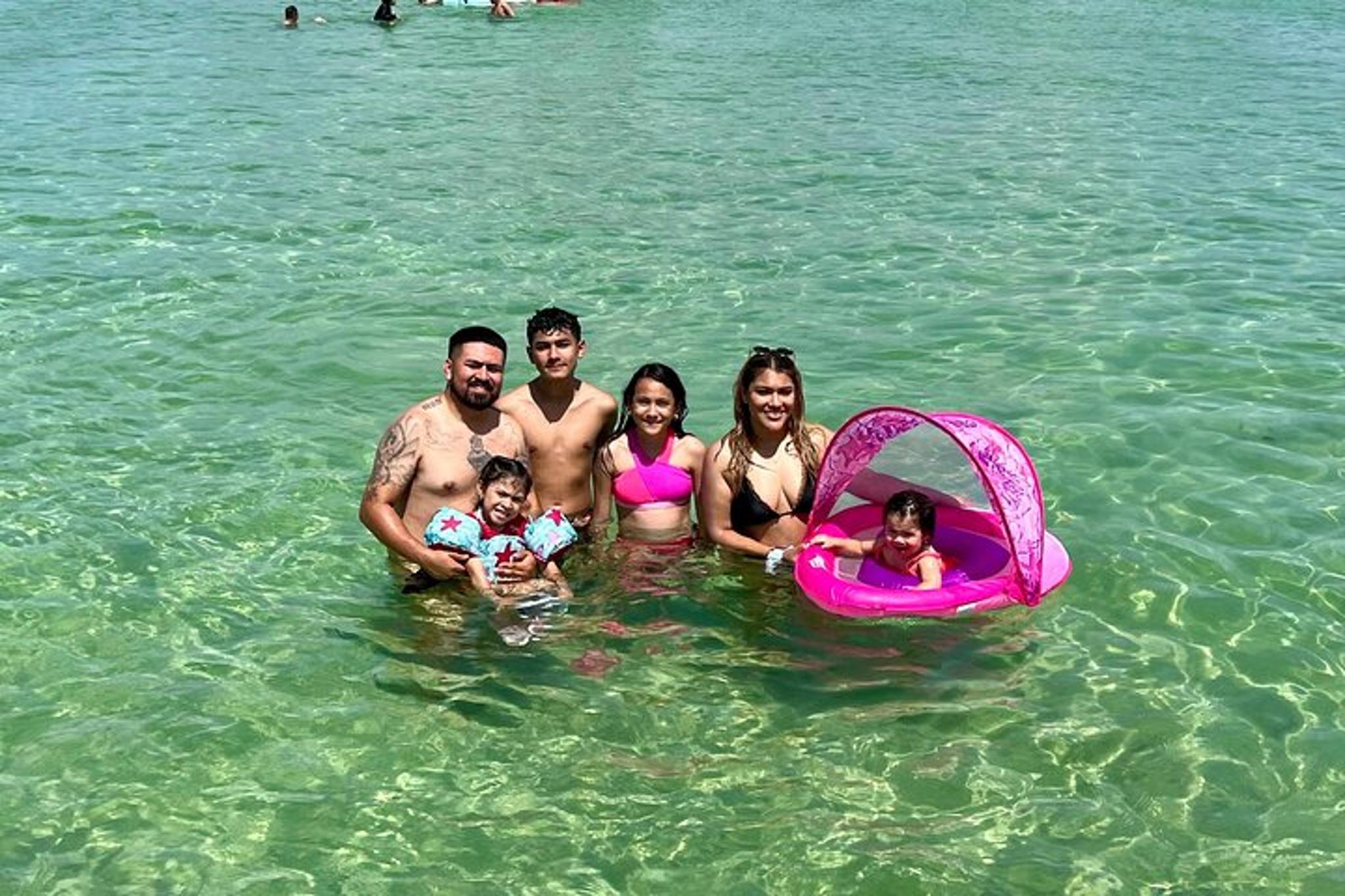 Destin Tiki Boat Tour to Crab Island 2 hr - Image 2