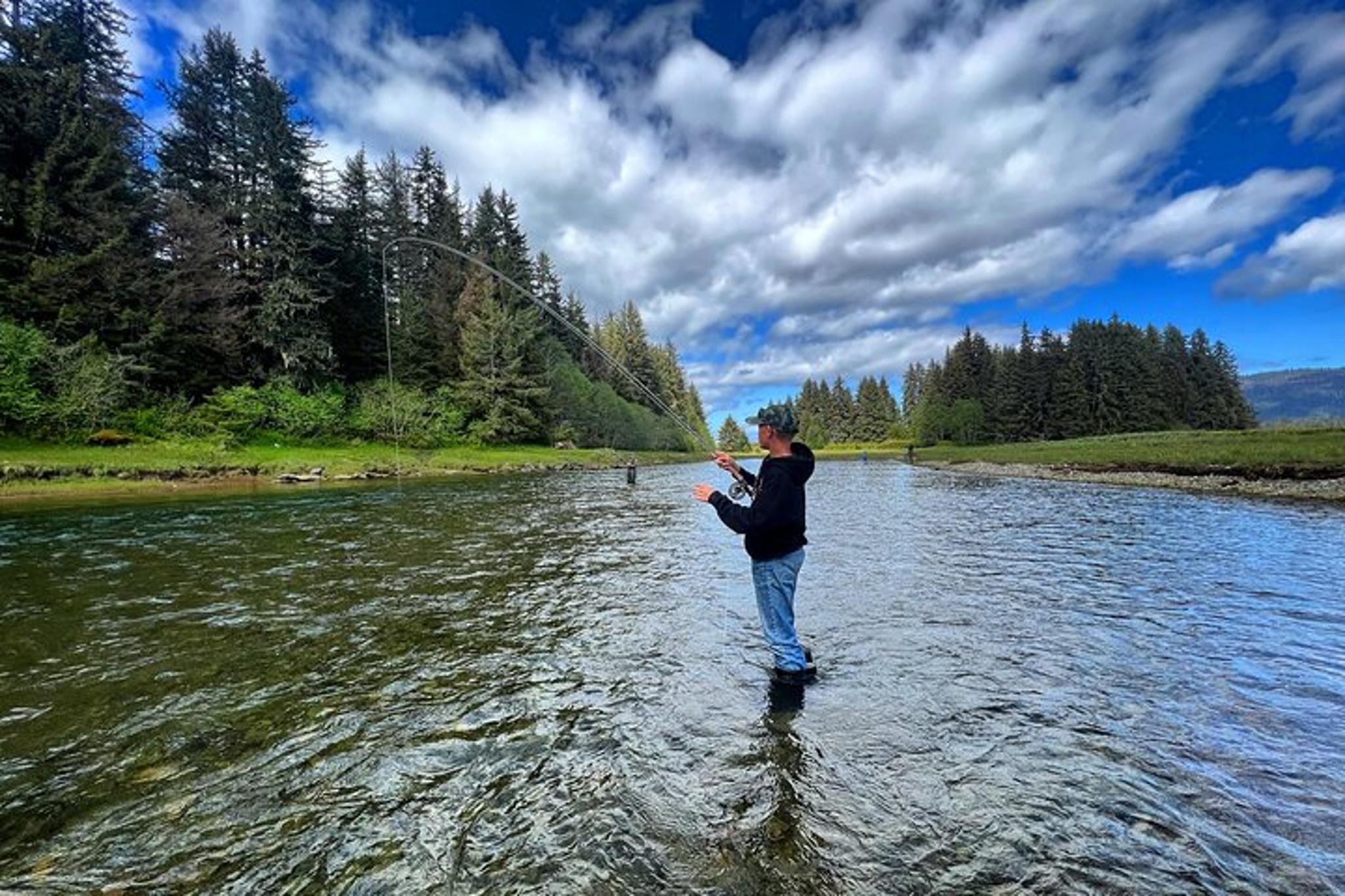 Icy Strait Point River Fishing and Bear Watching - Image 2