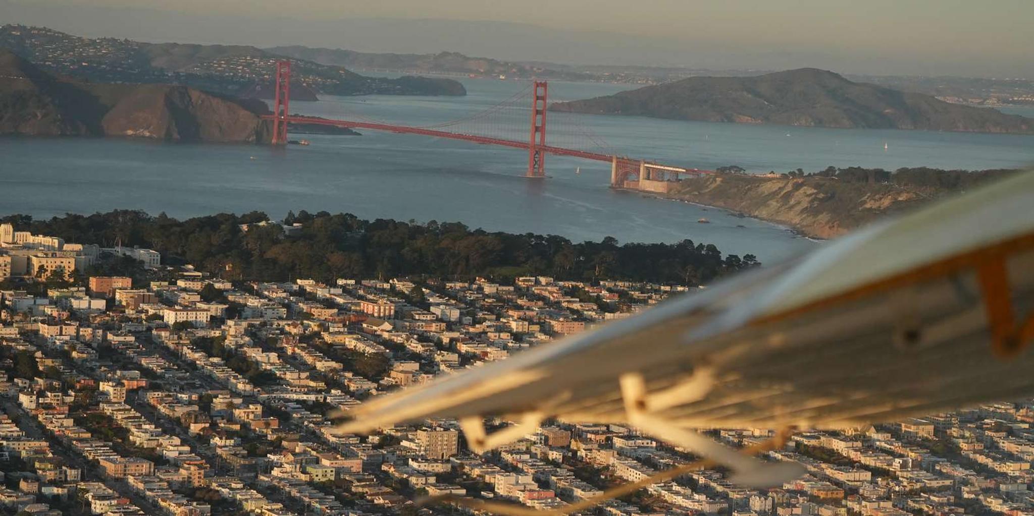 San Francisco Seaplane Tour Over Golden Gate Bridge - Image 2