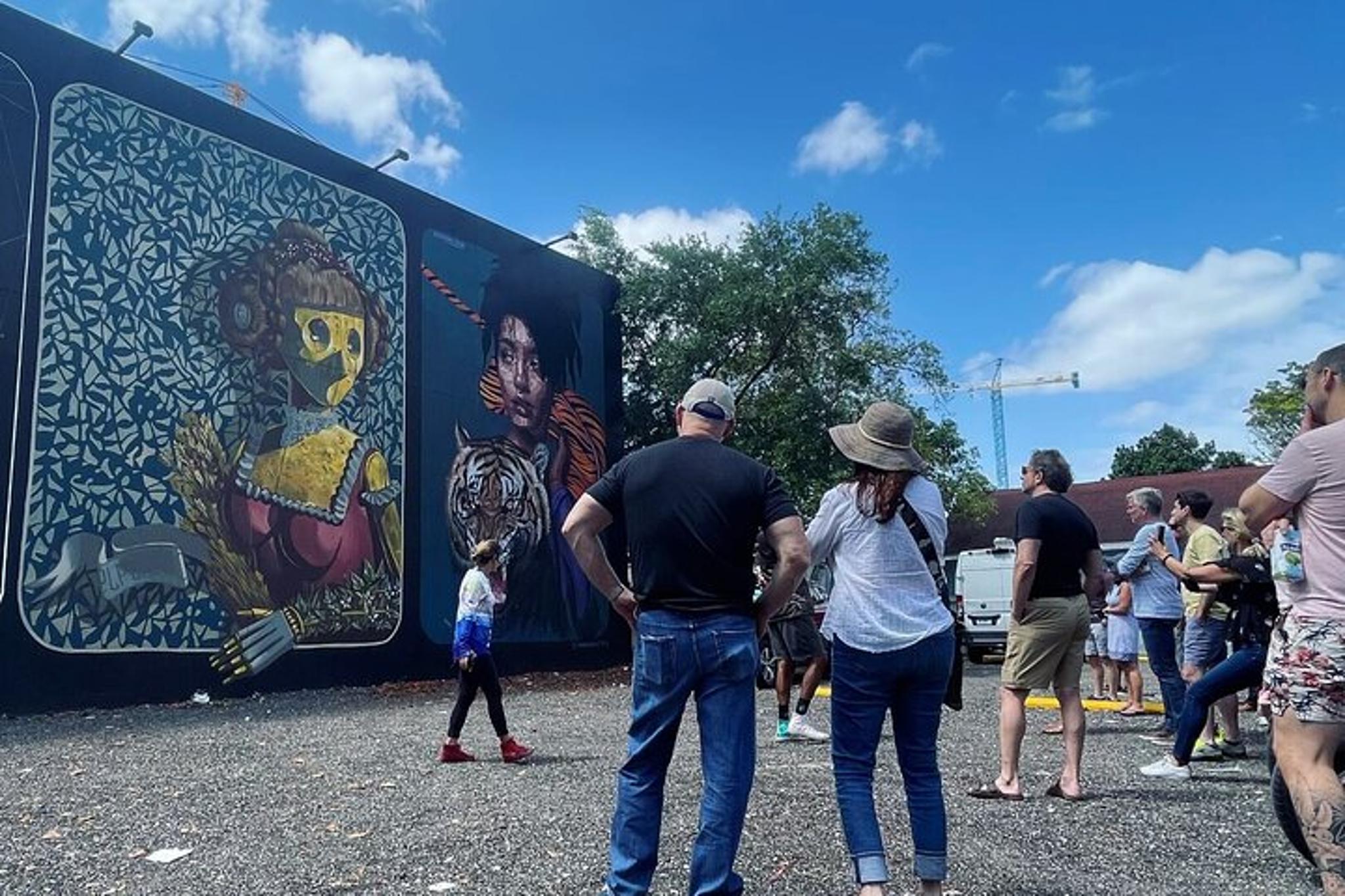 Miami Graffiti Tour with Complimentary Drink 90 min - Image 5