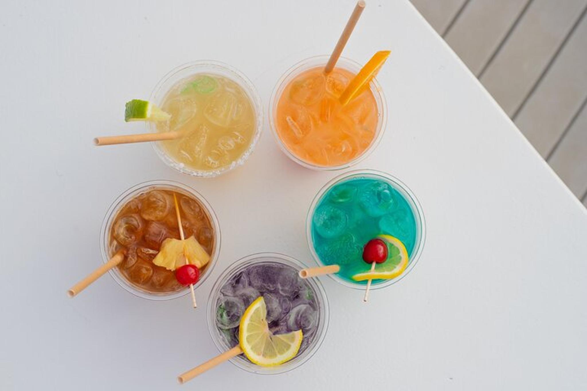 Waikiki Fireworks Party Cruise with Live DJ - Image 6