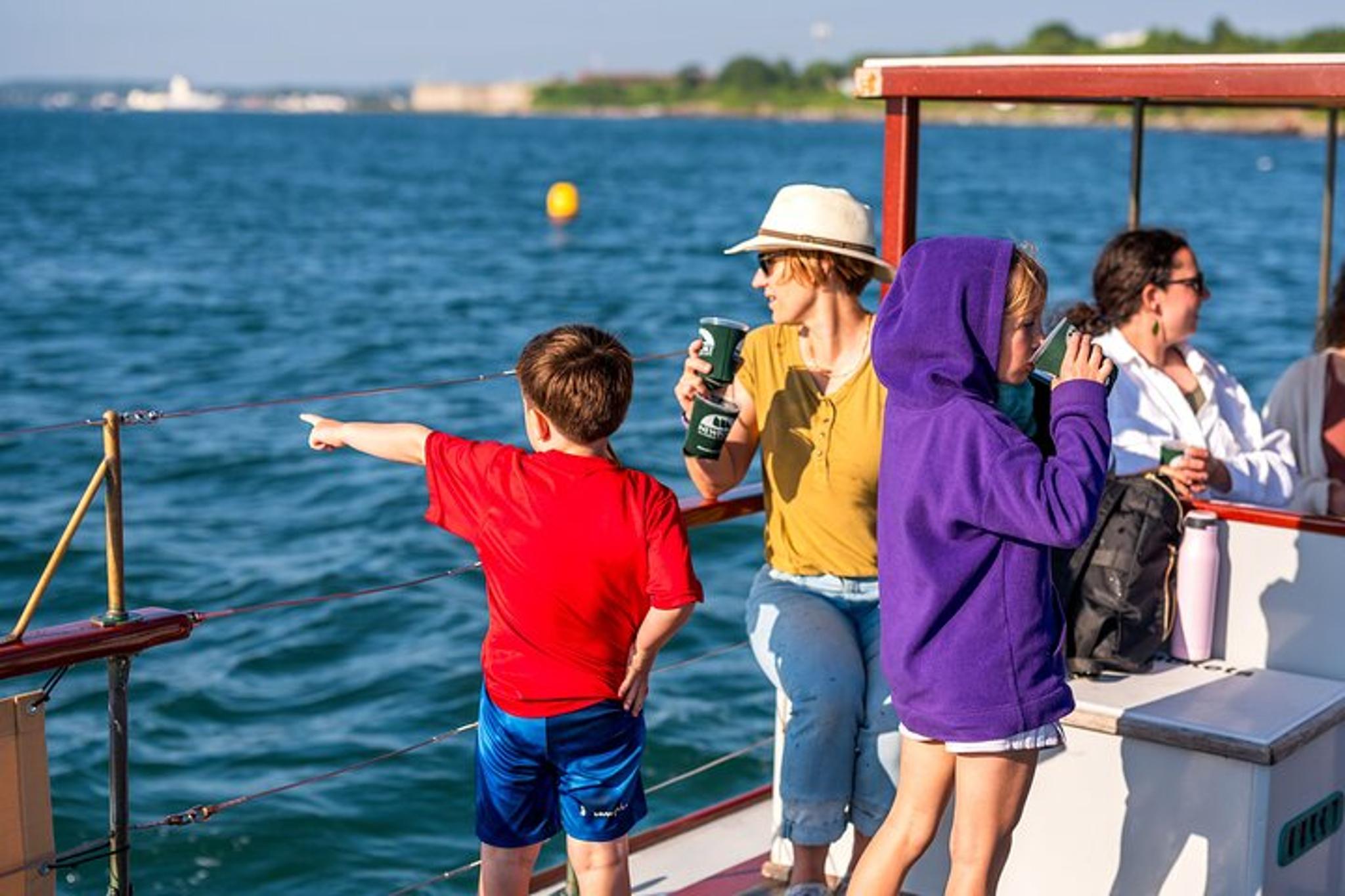 Newport Sightseeing Boat Tour Aboard Rum Runner II - Image 6