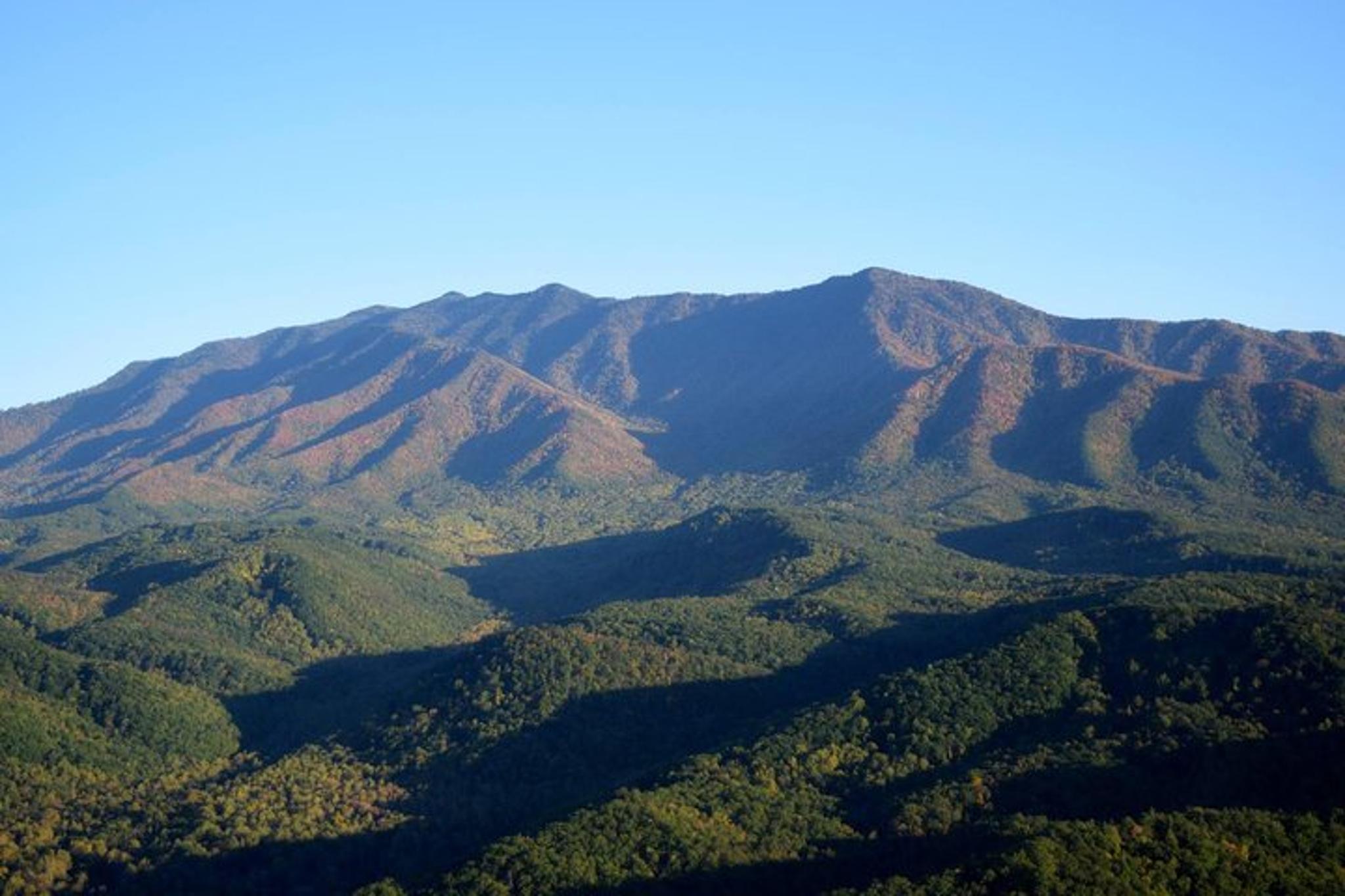 Sevierville Helicopter Tour Over Smoky Mountain Valley 12 min - Image 1