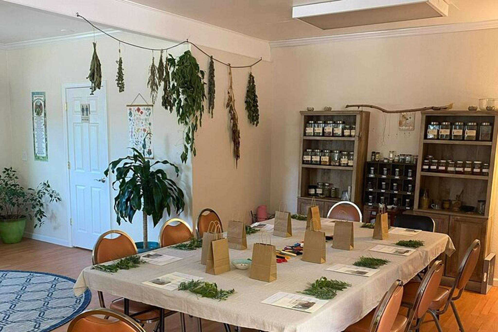 Asheville Smoke Bundle Making Workshop - Image 2