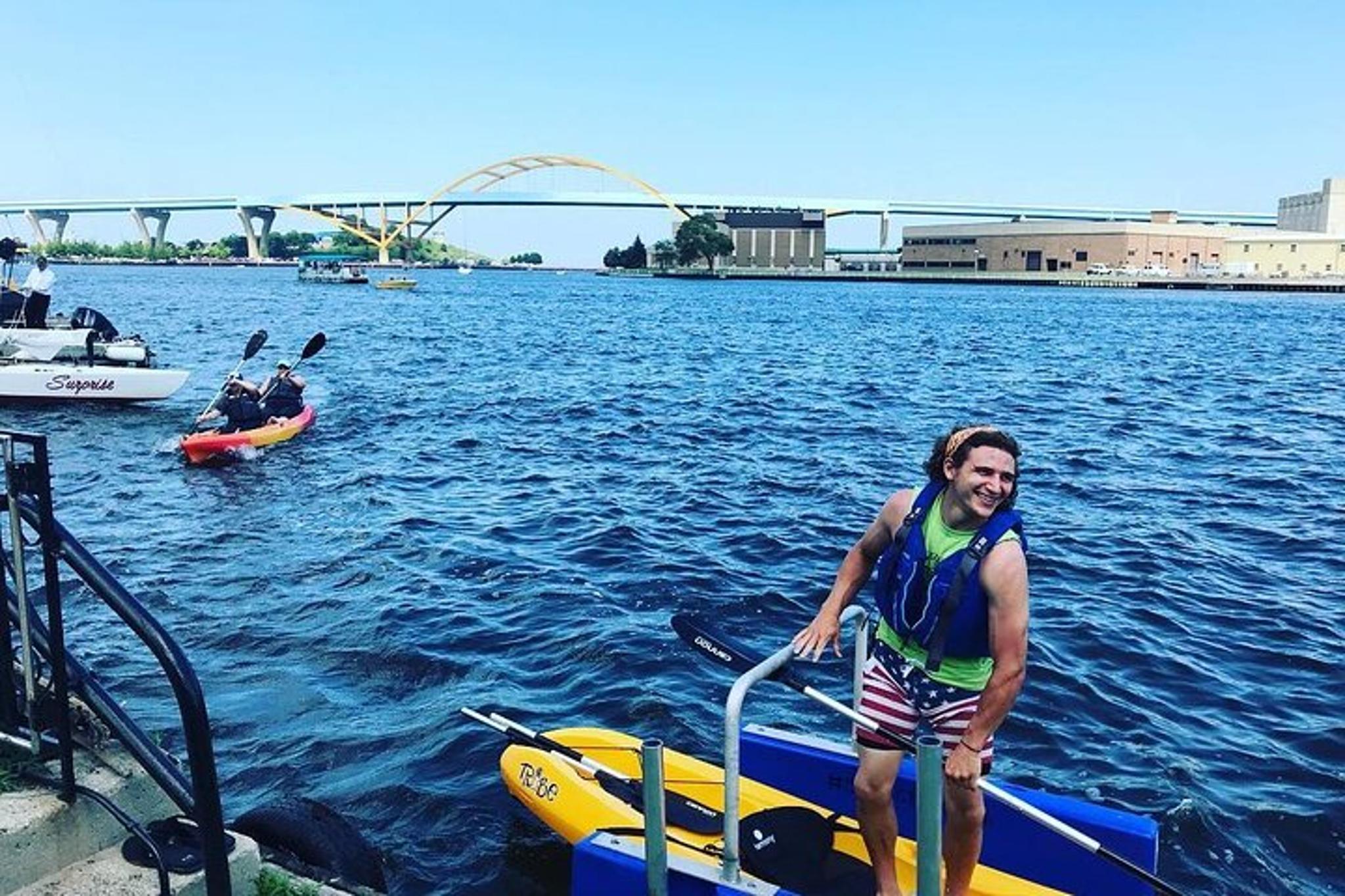 Milwaukee Tandem Kayak Rental - Image 4