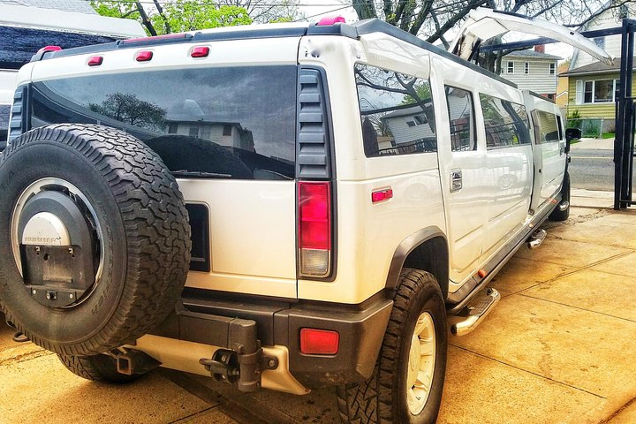 New York City Sightseeing Tour in H2 Hummer - Image 3