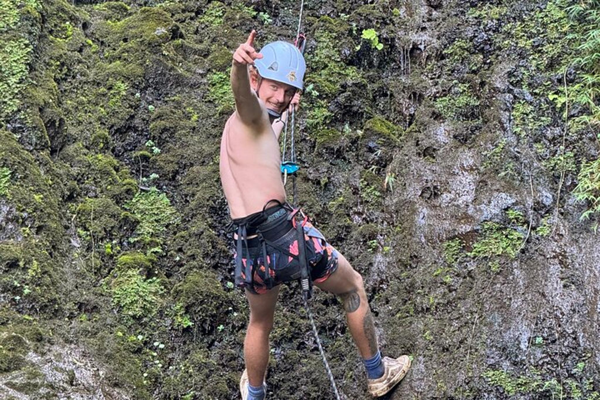 Oahu Canyon Rappel and Hike Expedition - Image 5