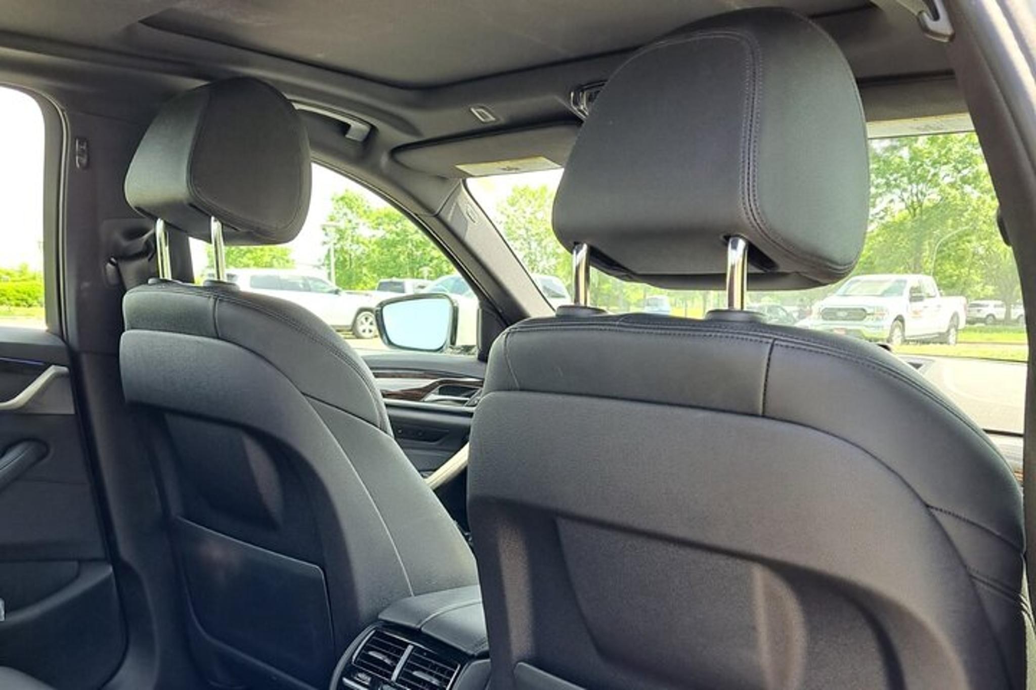 Memphis Airport Private Transfer - Image 3