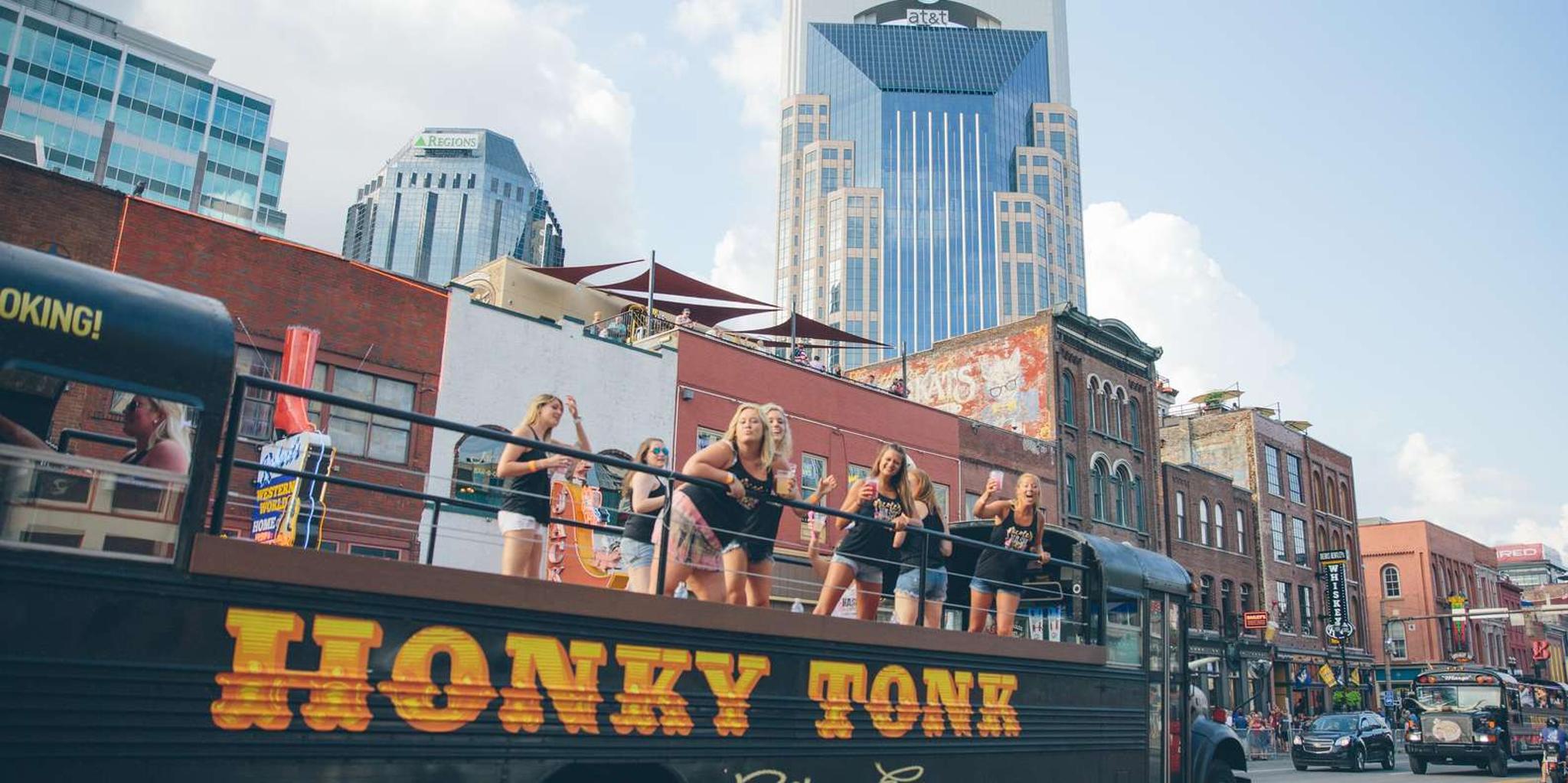 Nashville Honky Tonk Party Bus 2 hr - Image 2
