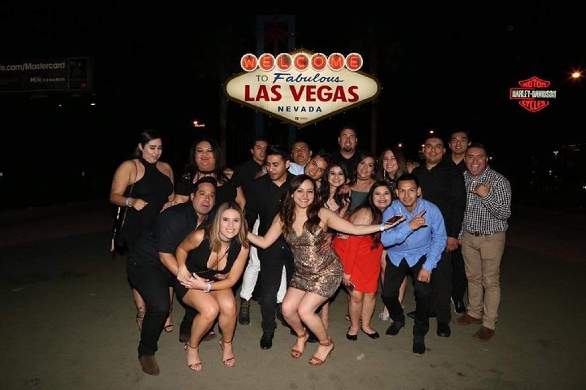 Las Vegas Party Bus Nightlife Tour - Image 6