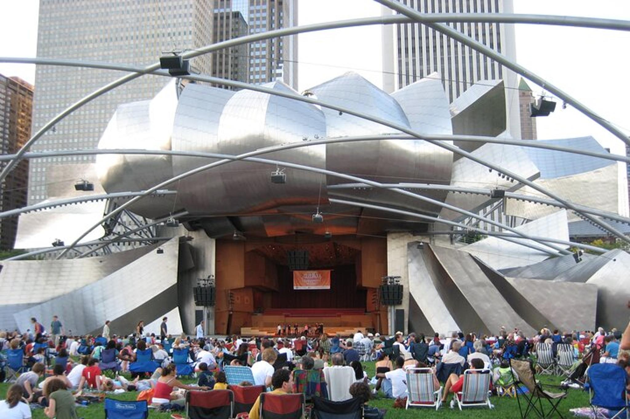 Chicago Food Tour with The Magnificent Mile - Image 3