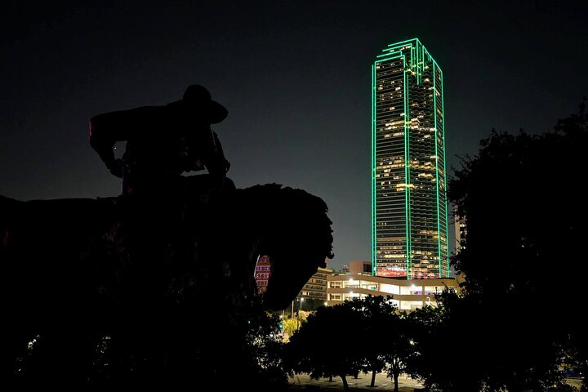 Dallas Scavenger Hunt Walking Tour - Image 2