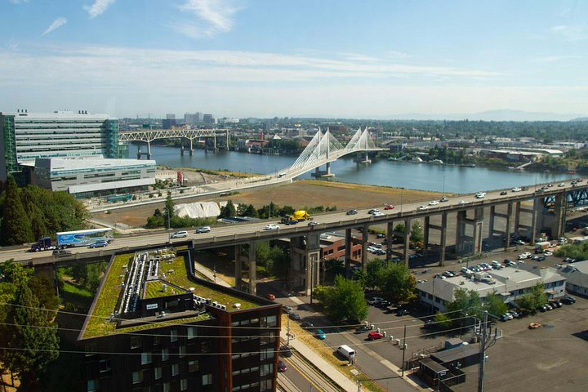 Portland Aerial Tram and Rooftop Tour - Image 5