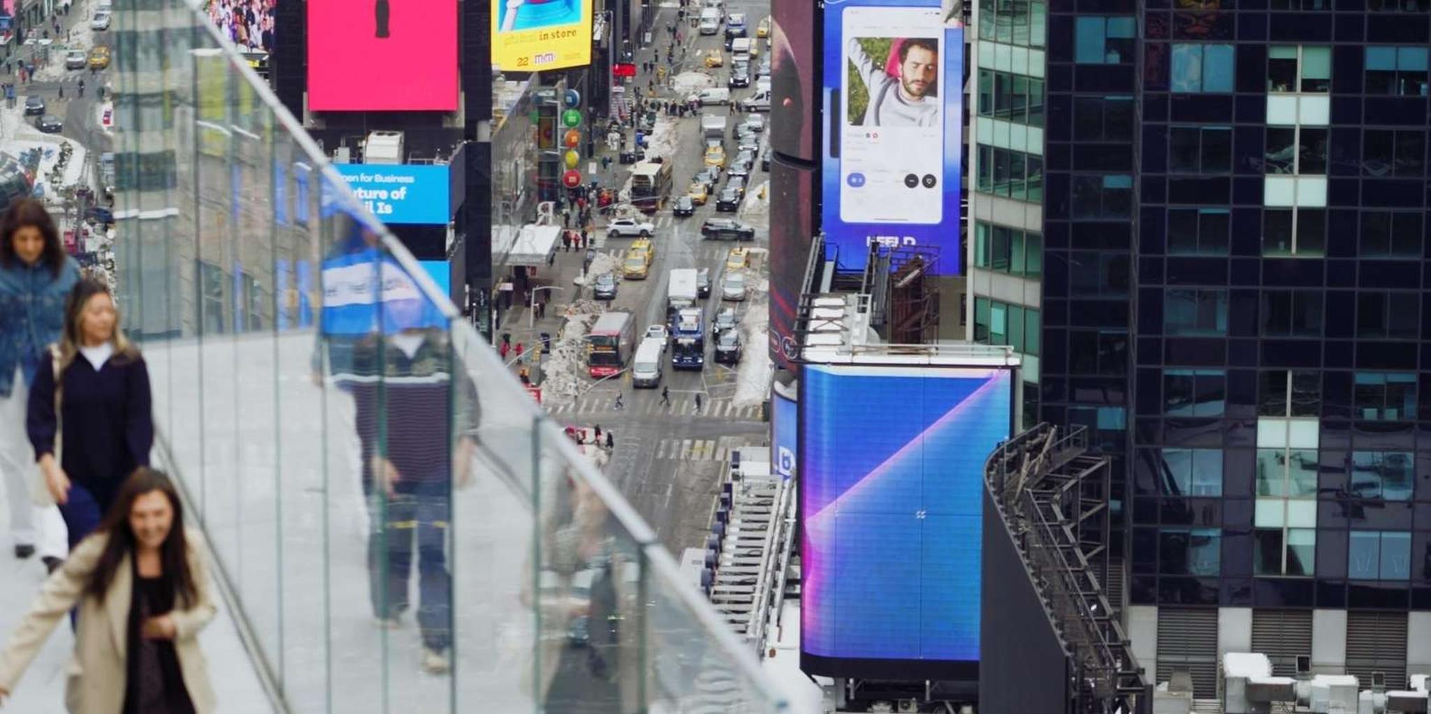 New York City Times Square Viewing Deck - Image 4