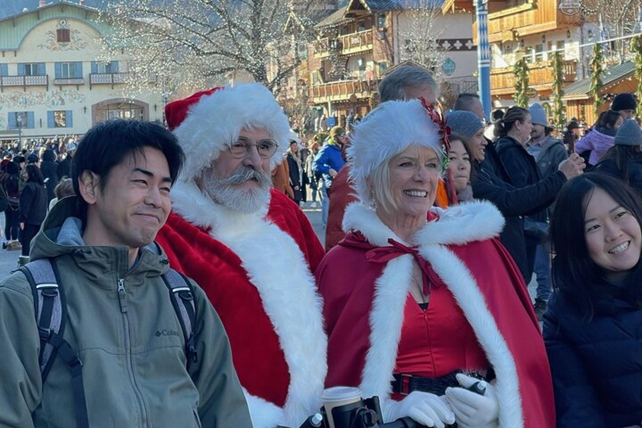 Leavenworth Village of Lights Festival Day Trip - Image 1